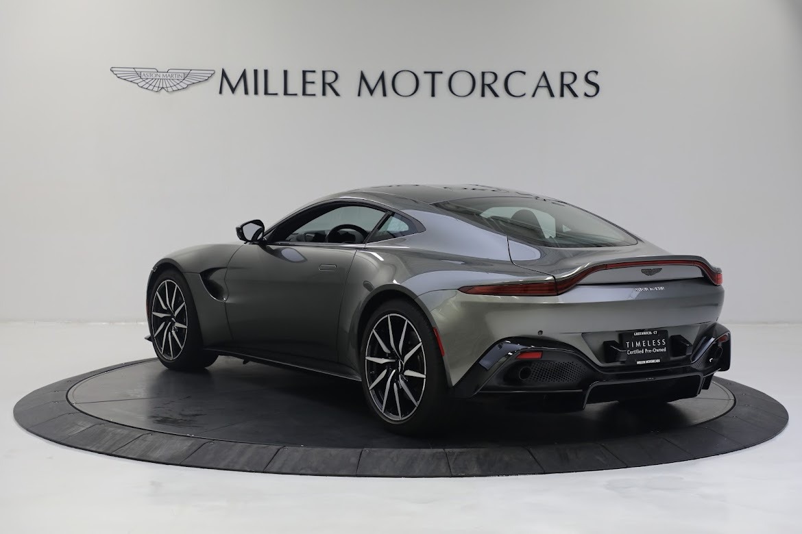 Used-2019-Aston-Martin-Vantage