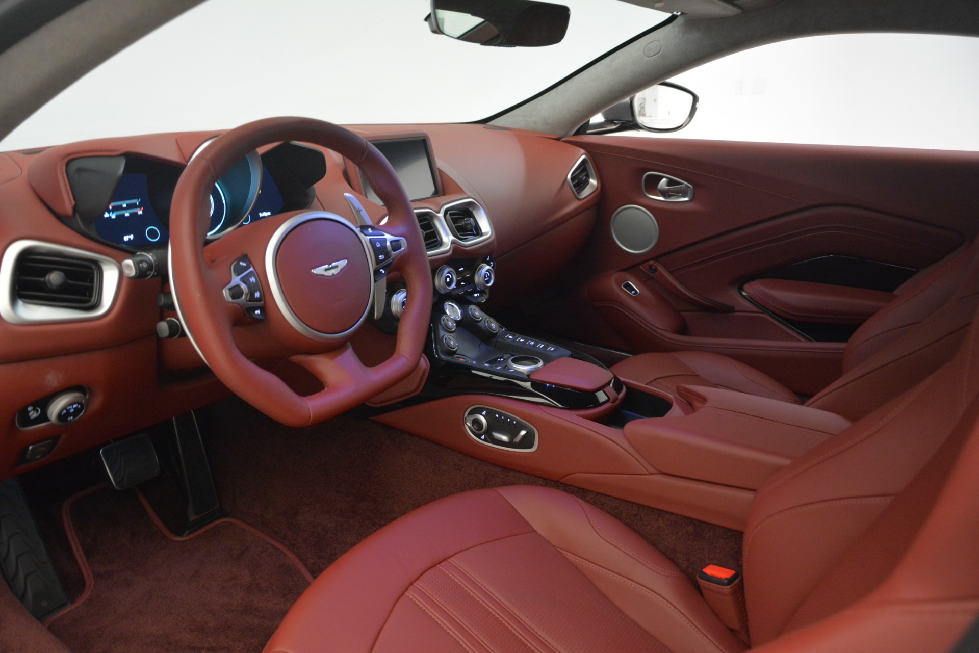 New-2019-Aston-Martin-Vantage