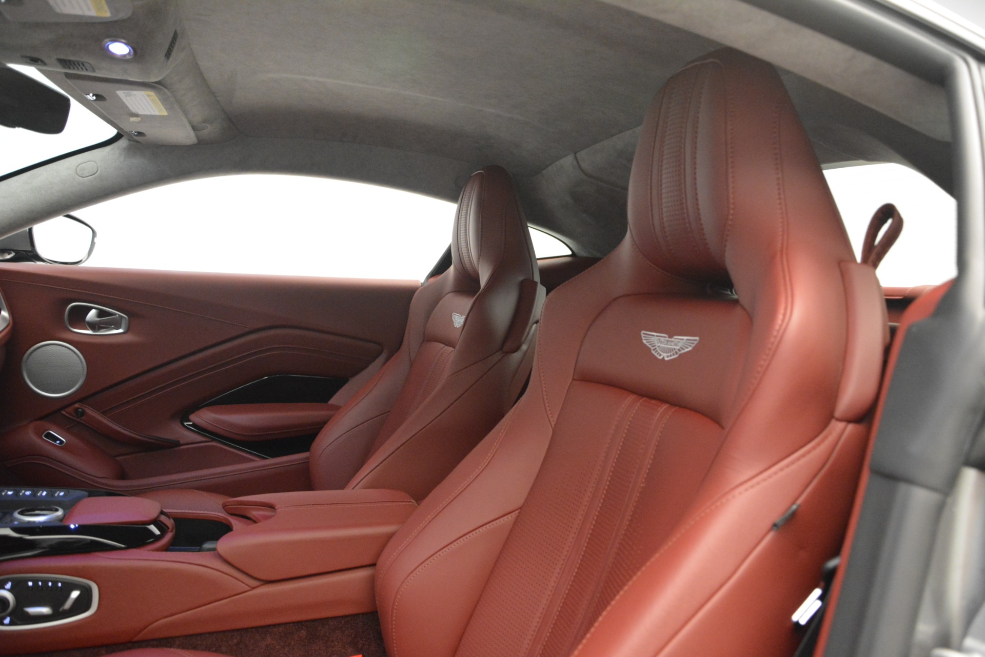 New-2019-Aston-Martin-Vantage