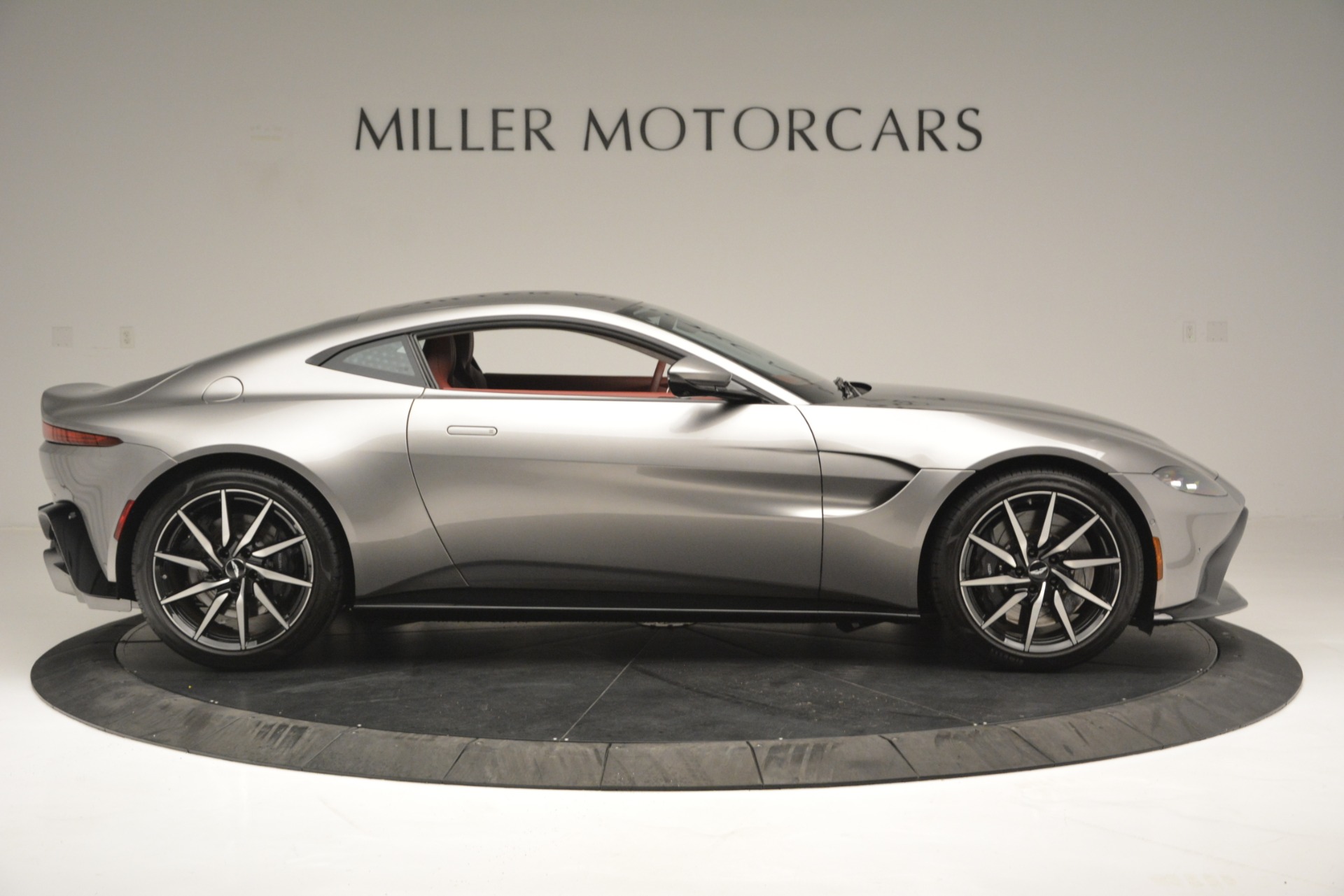 New-2019-Aston-Martin-Vantage