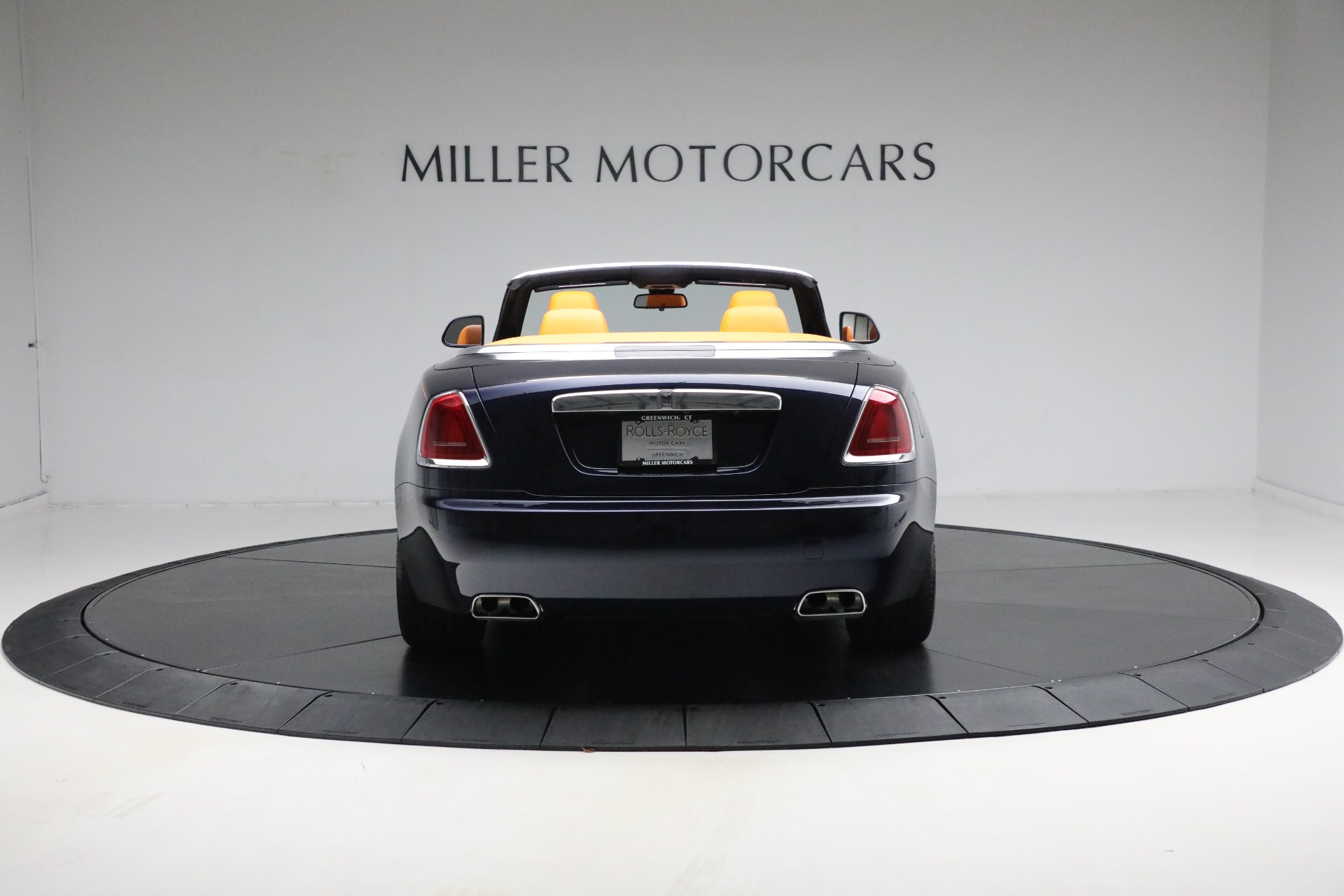 Used-2019-Rolls-Royce-Dawn