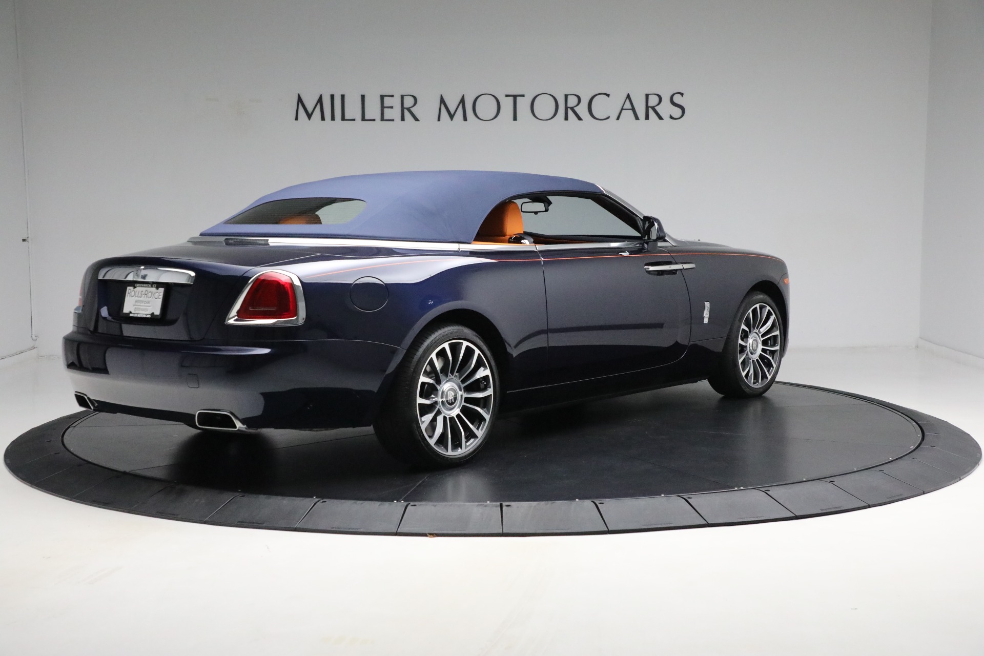 Used-2019-Rolls-Royce-Dawn