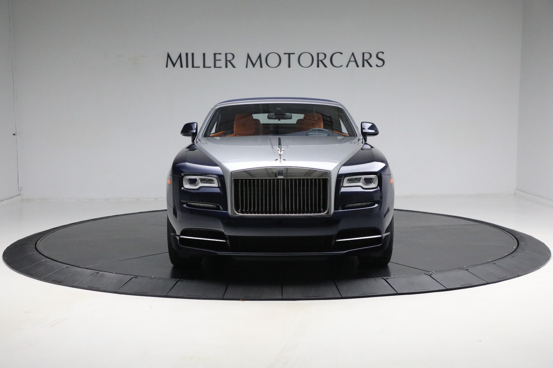 Used-2019-Rolls-Royce-Dawn