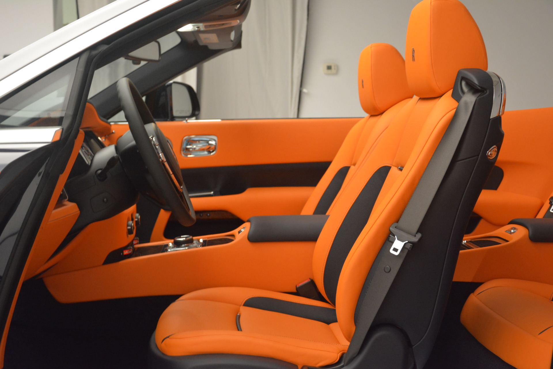 Used-2019-Rolls-Royce-Dawn