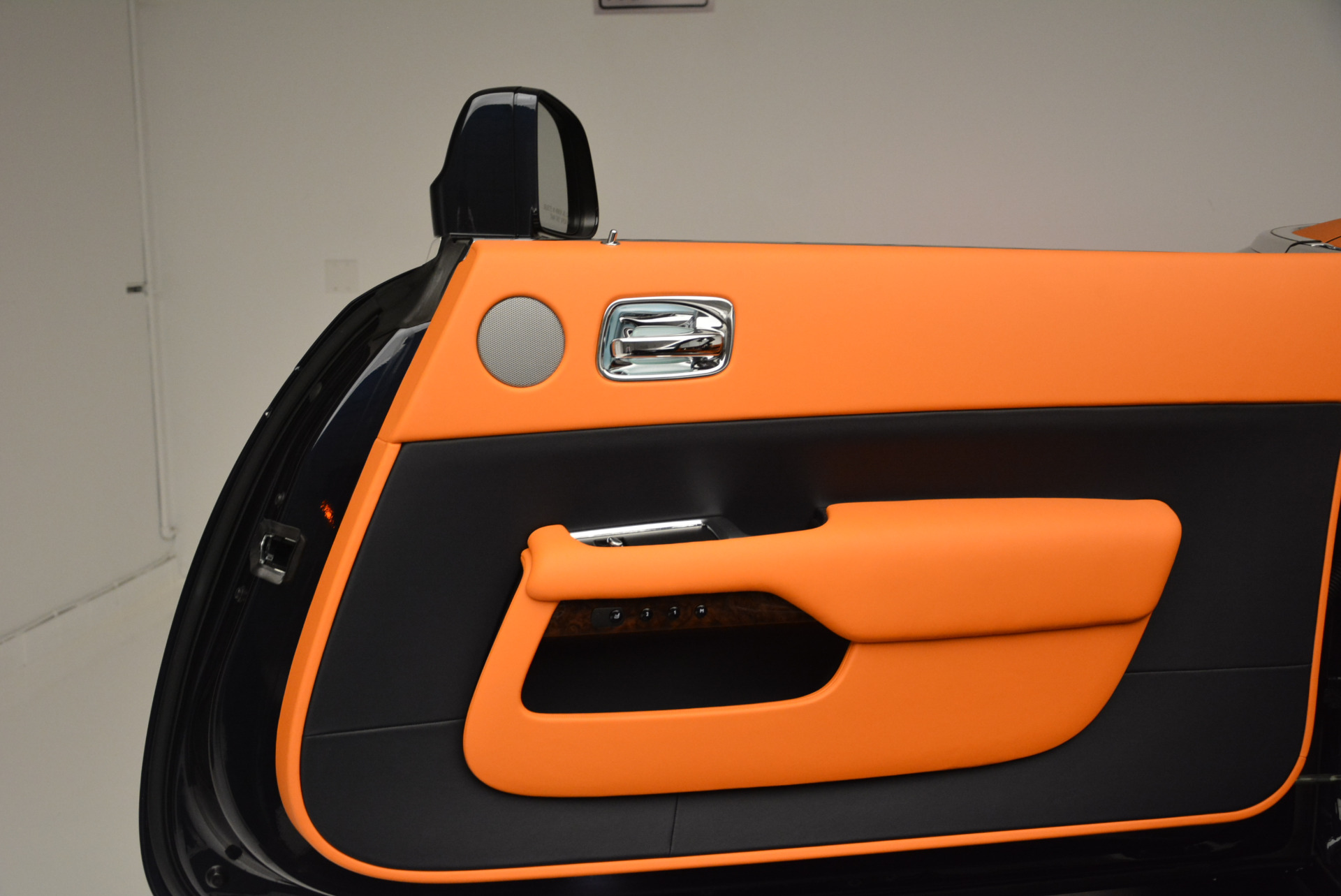 Used-2019-Rolls-Royce-Dawn