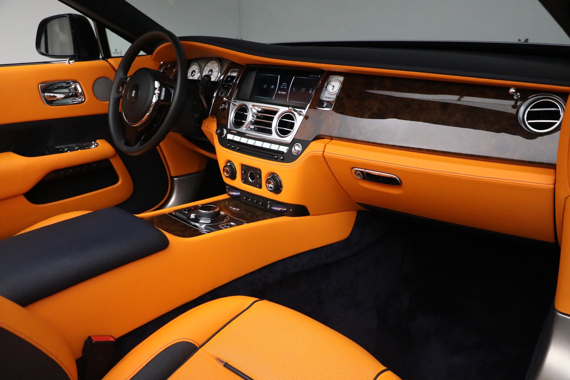 Used-2019-Rolls-Royce-Dawn