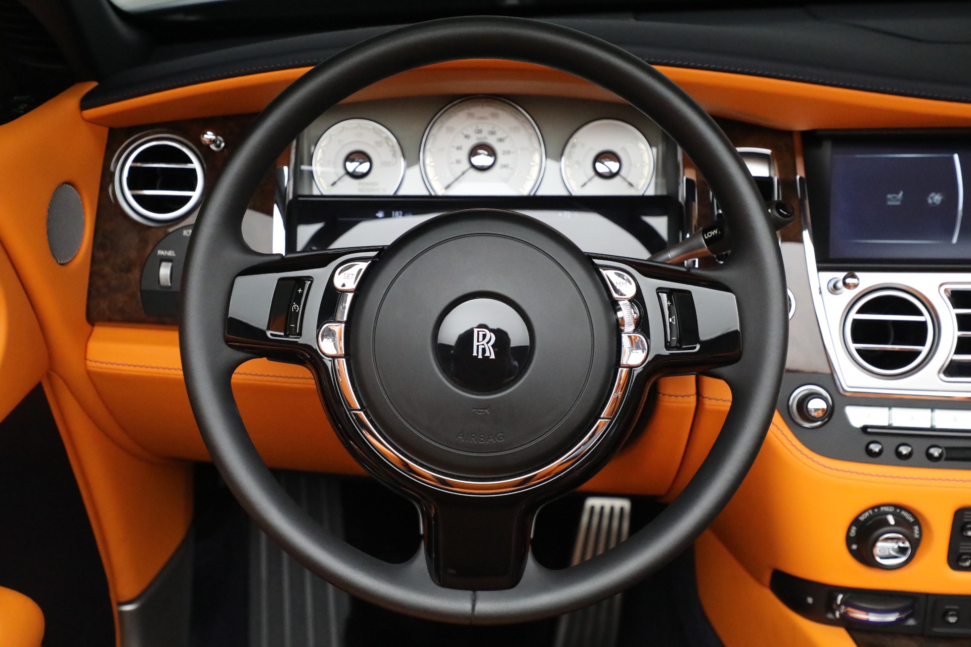 Used-2019-Rolls-Royce-Dawn