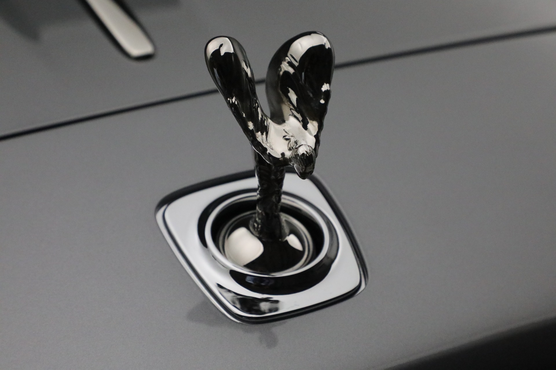 Used-2019-Rolls-Royce-Dawn