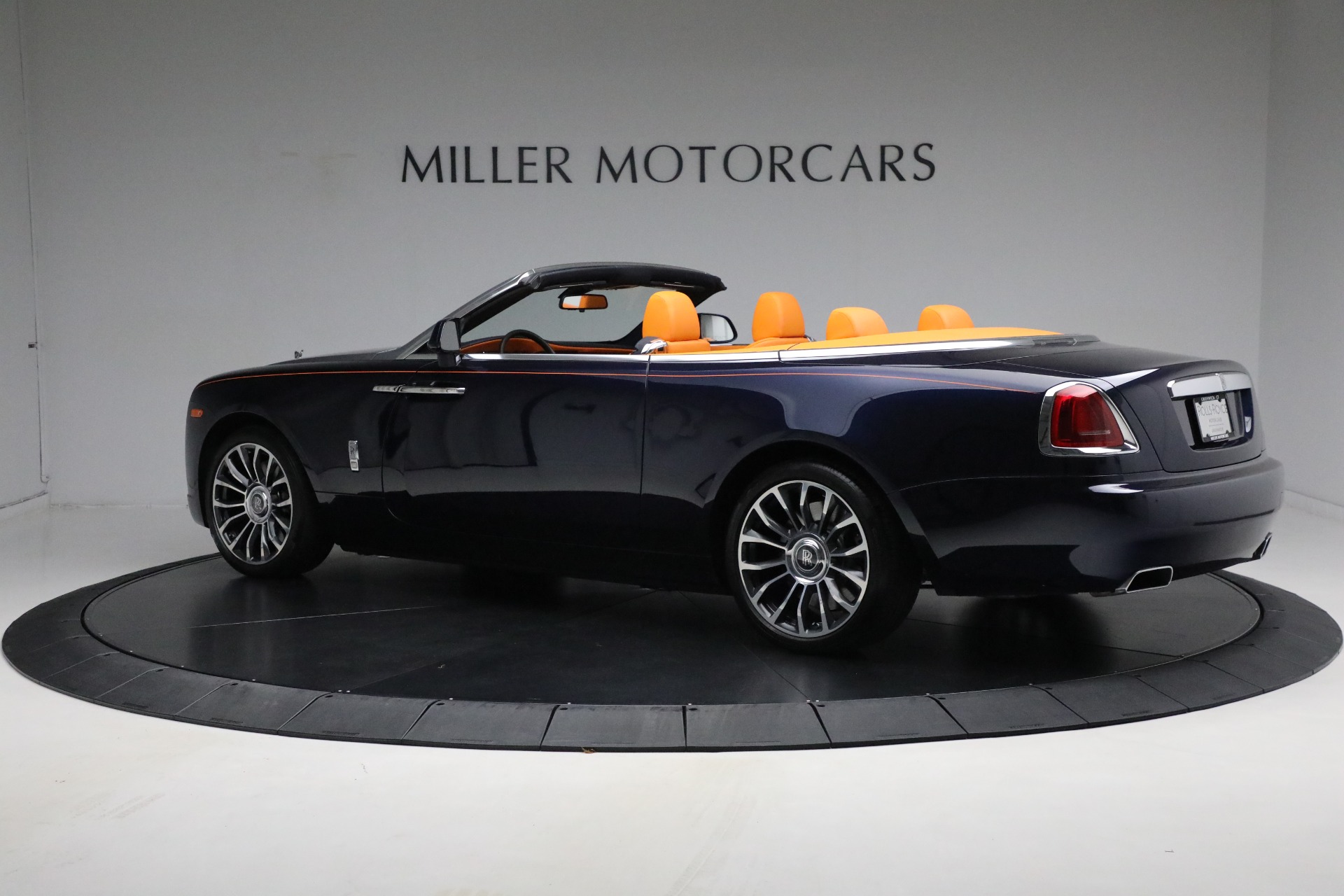 Used-2019-Rolls-Royce-Dawn