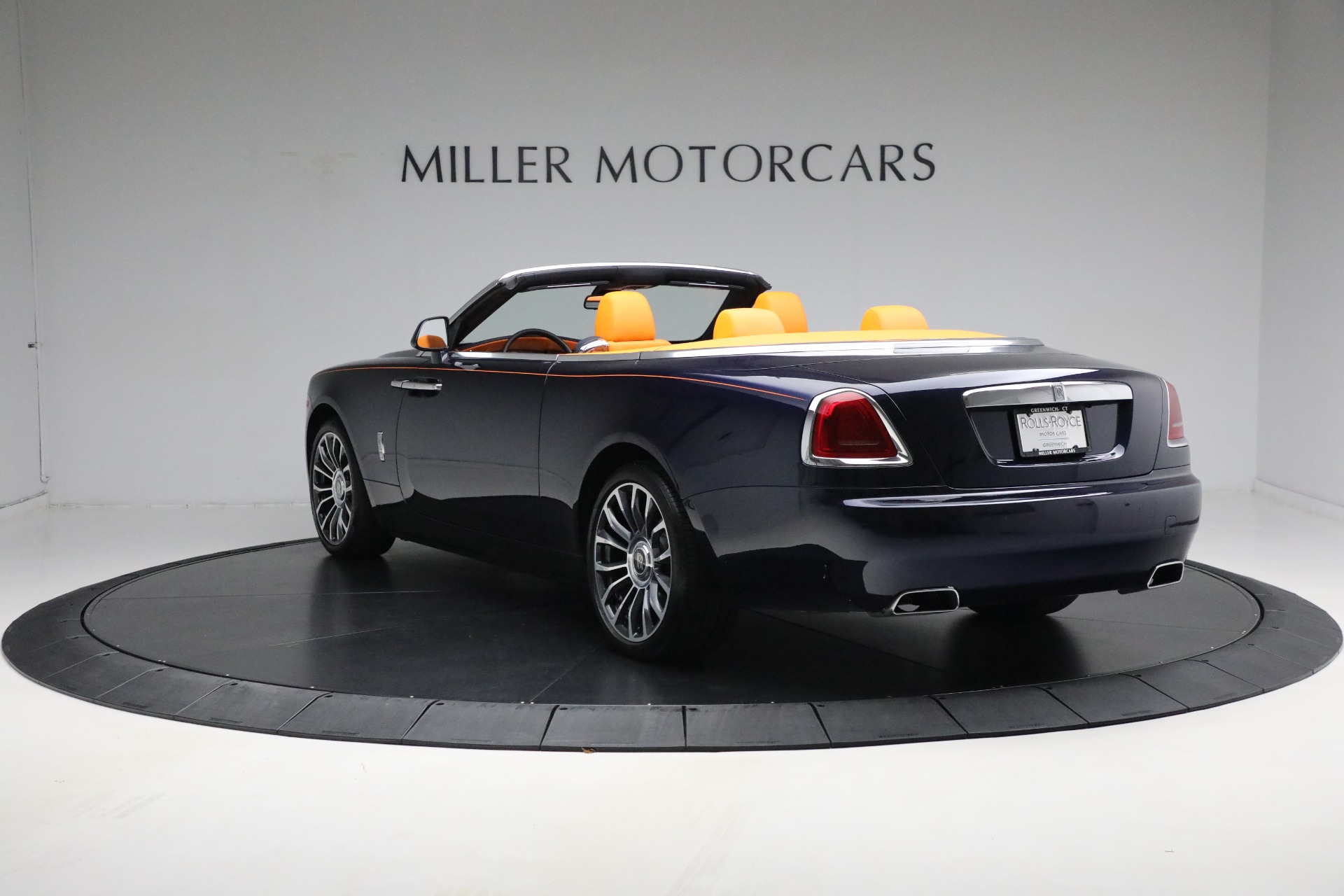 Used-2019-Rolls-Royce-Dawn