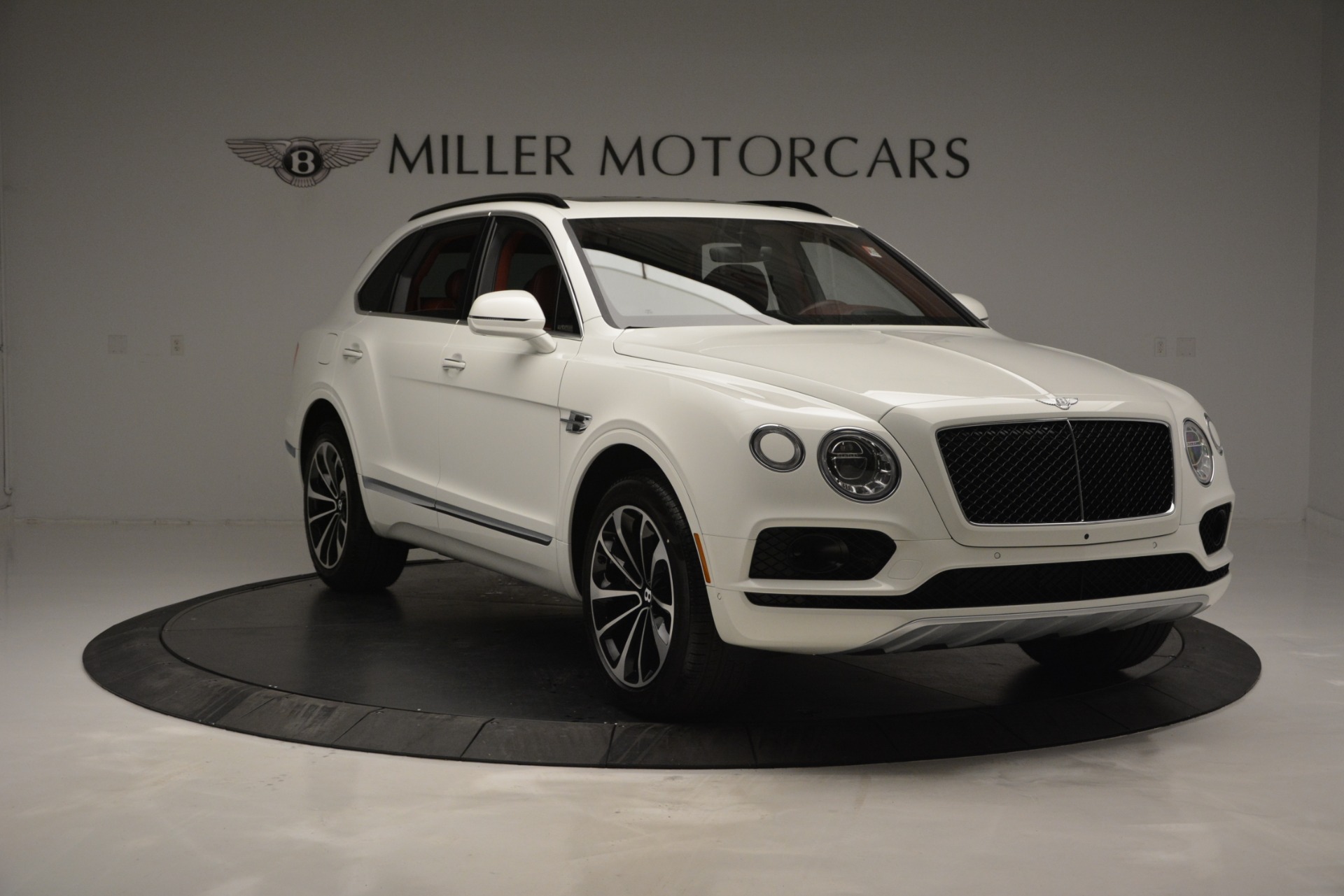 New-2019-Bentley-Bentayga-V8