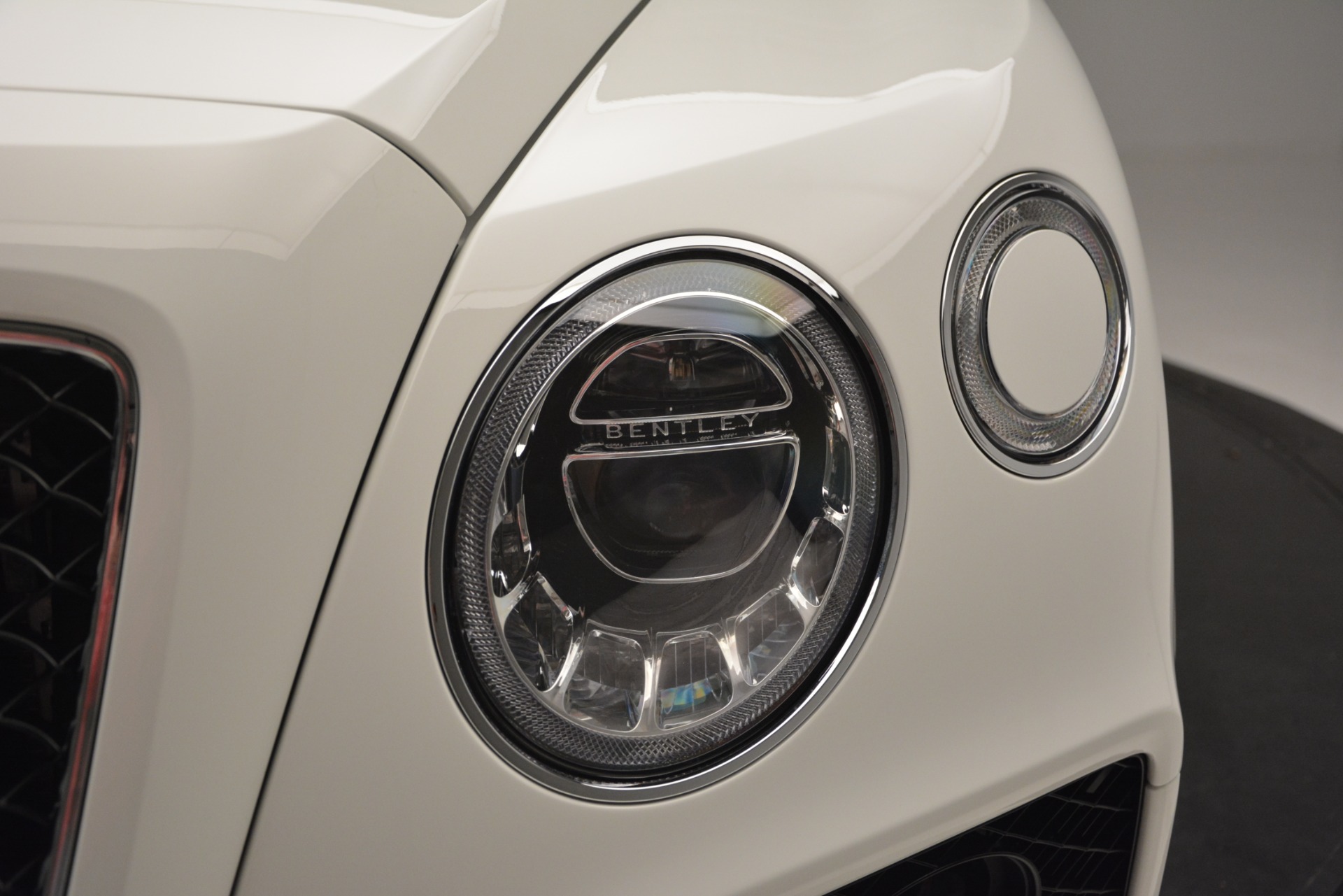 New-2019-Bentley-Bentayga-V8