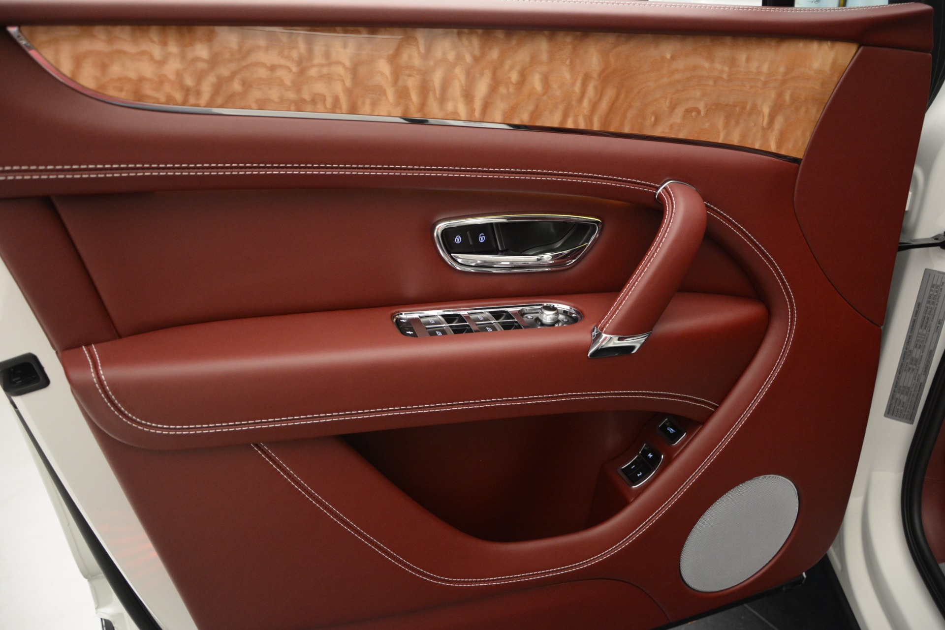 New-2019-Bentley-Bentayga-V8