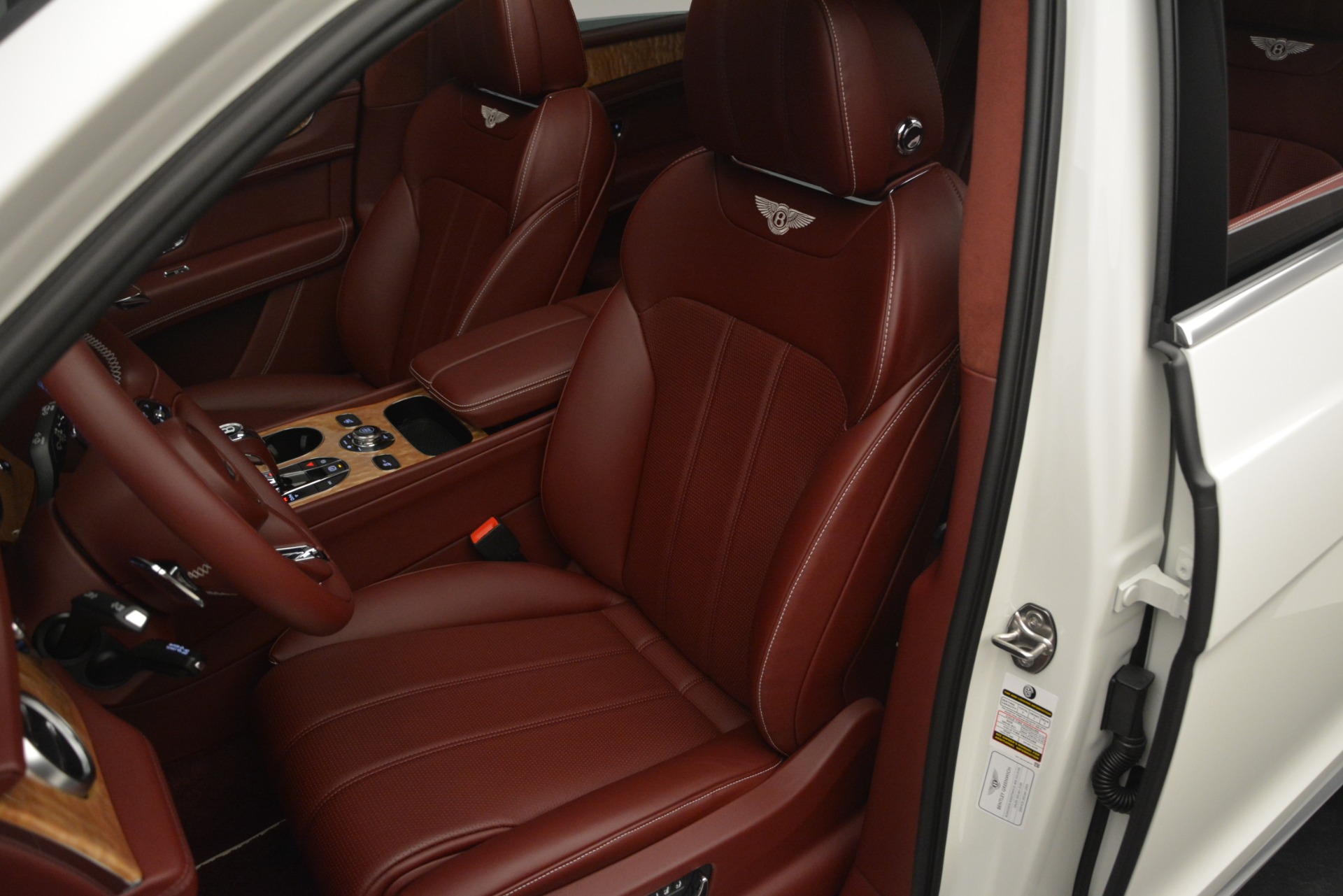 New-2019-Bentley-Bentayga-V8