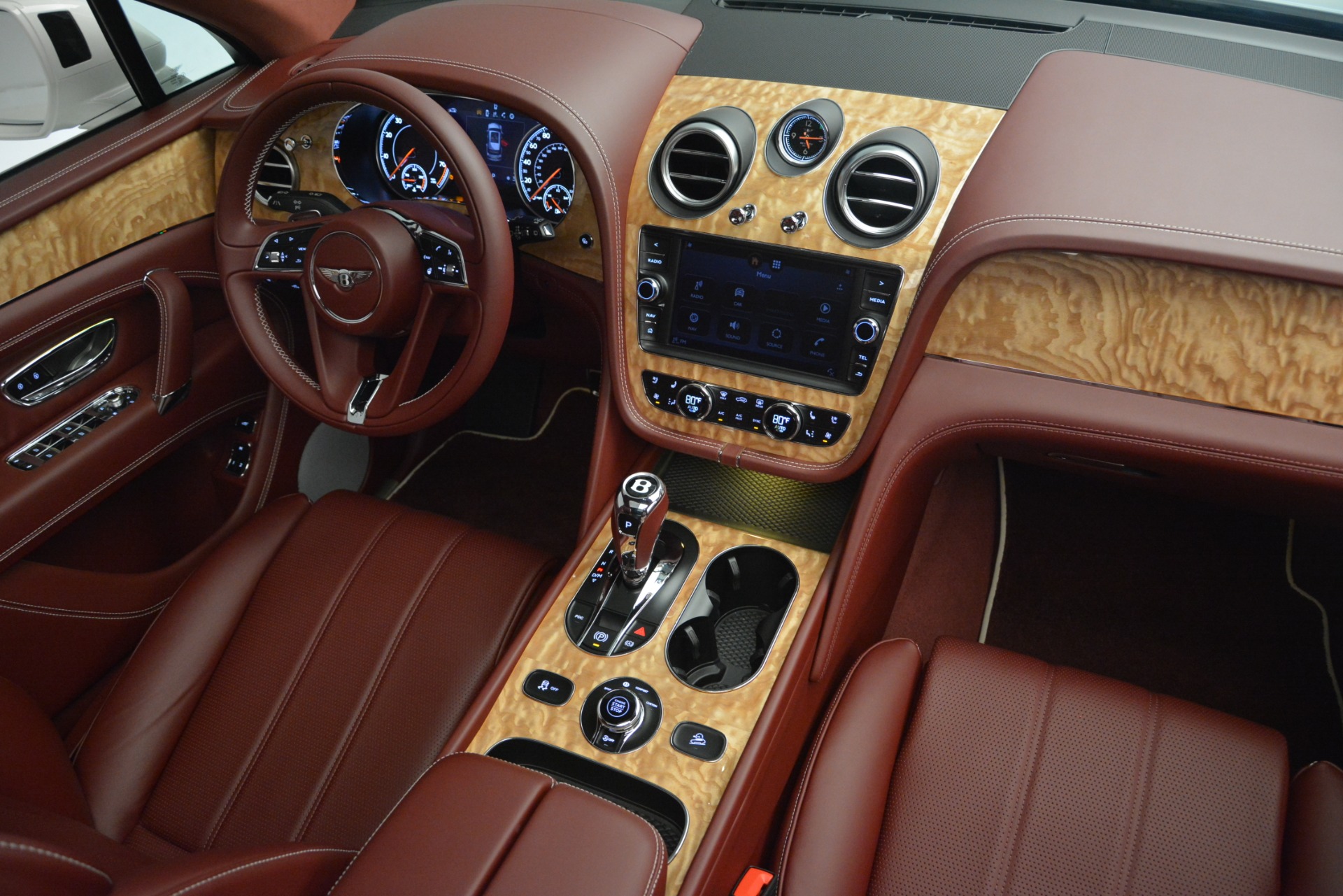 New-2019-Bentley-Bentayga-V8