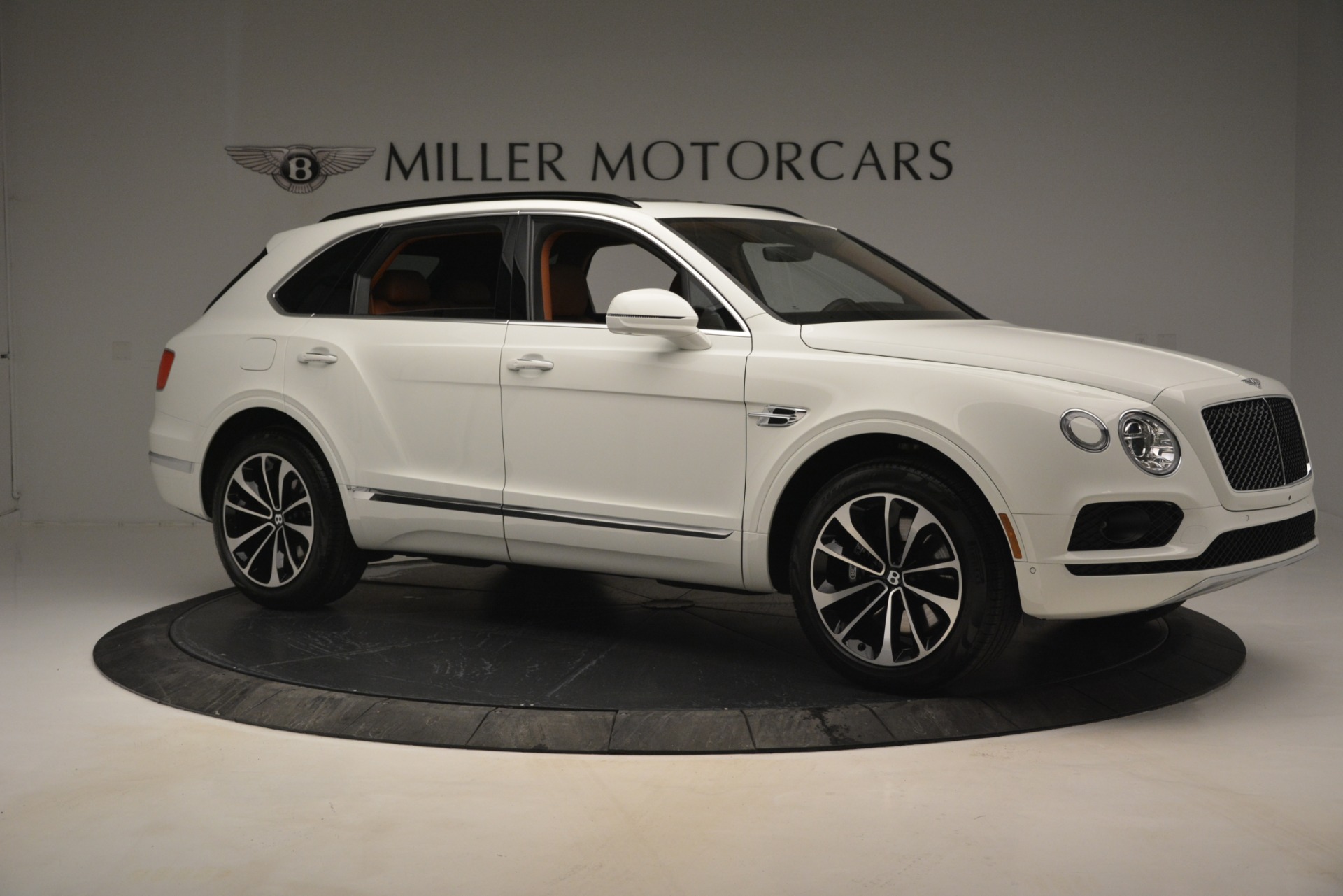 New-2019-Bentley-Bentayga-V8