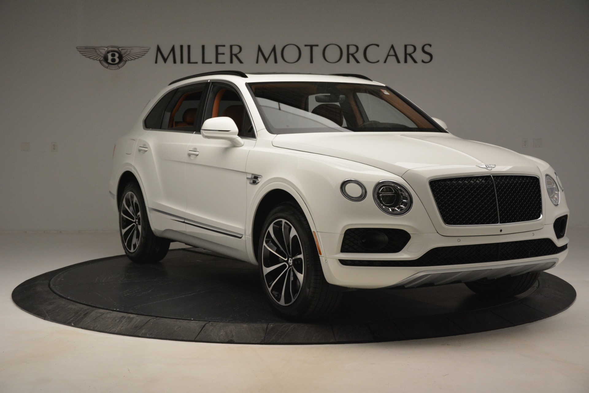 New-2019-Bentley-Bentayga-V8