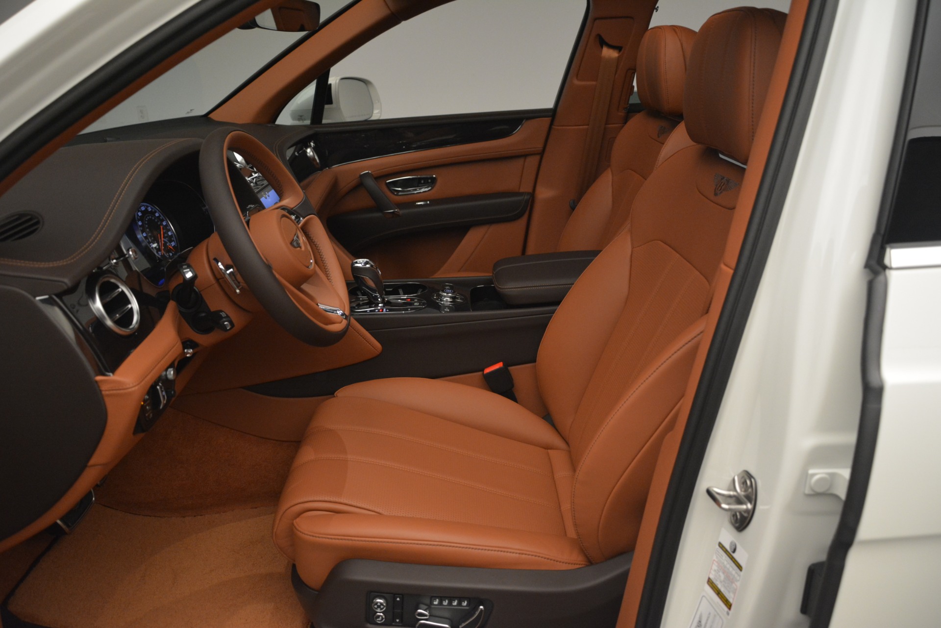 New-2019-Bentley-Bentayga-V8