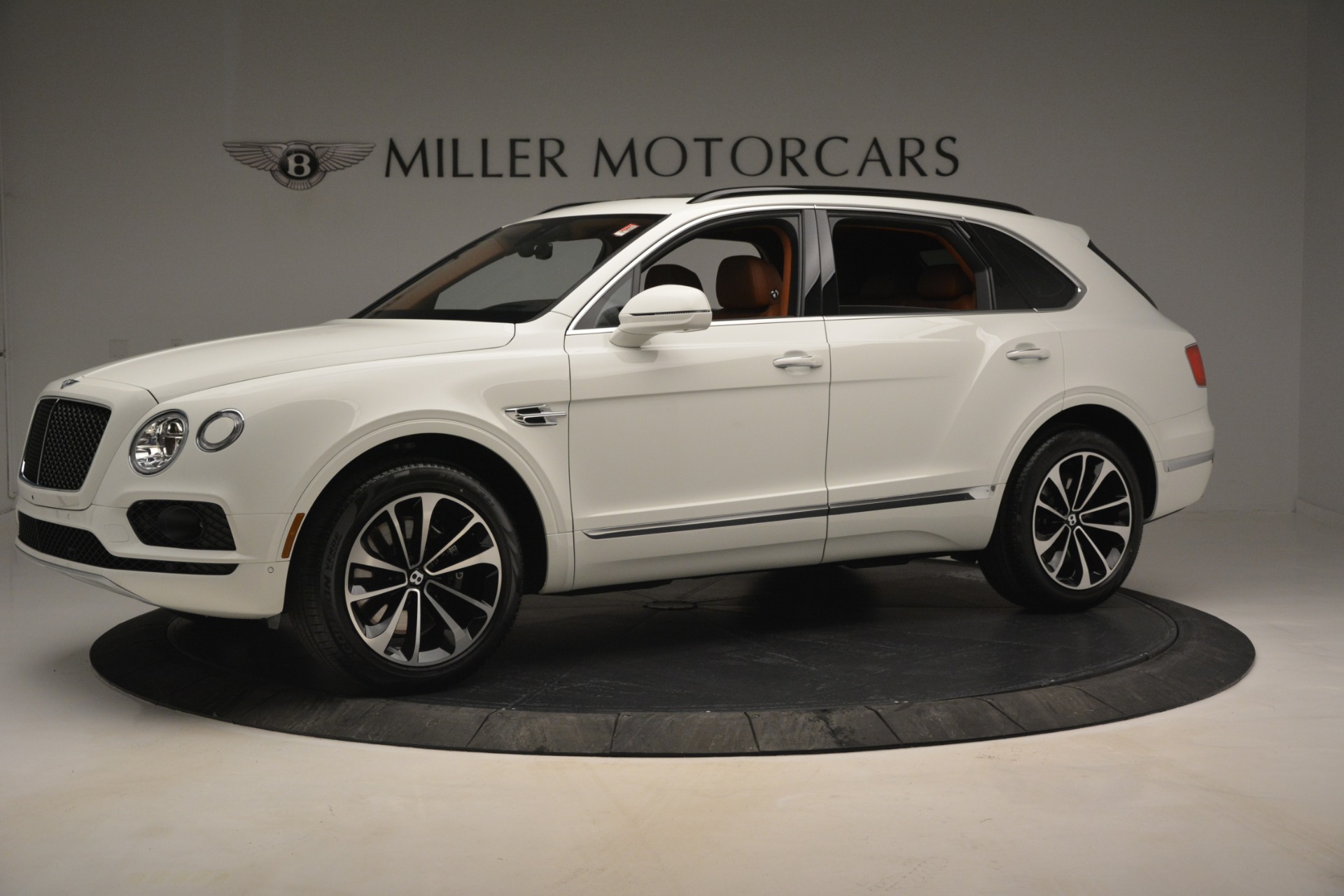 New-2019-Bentley-Bentayga-V8