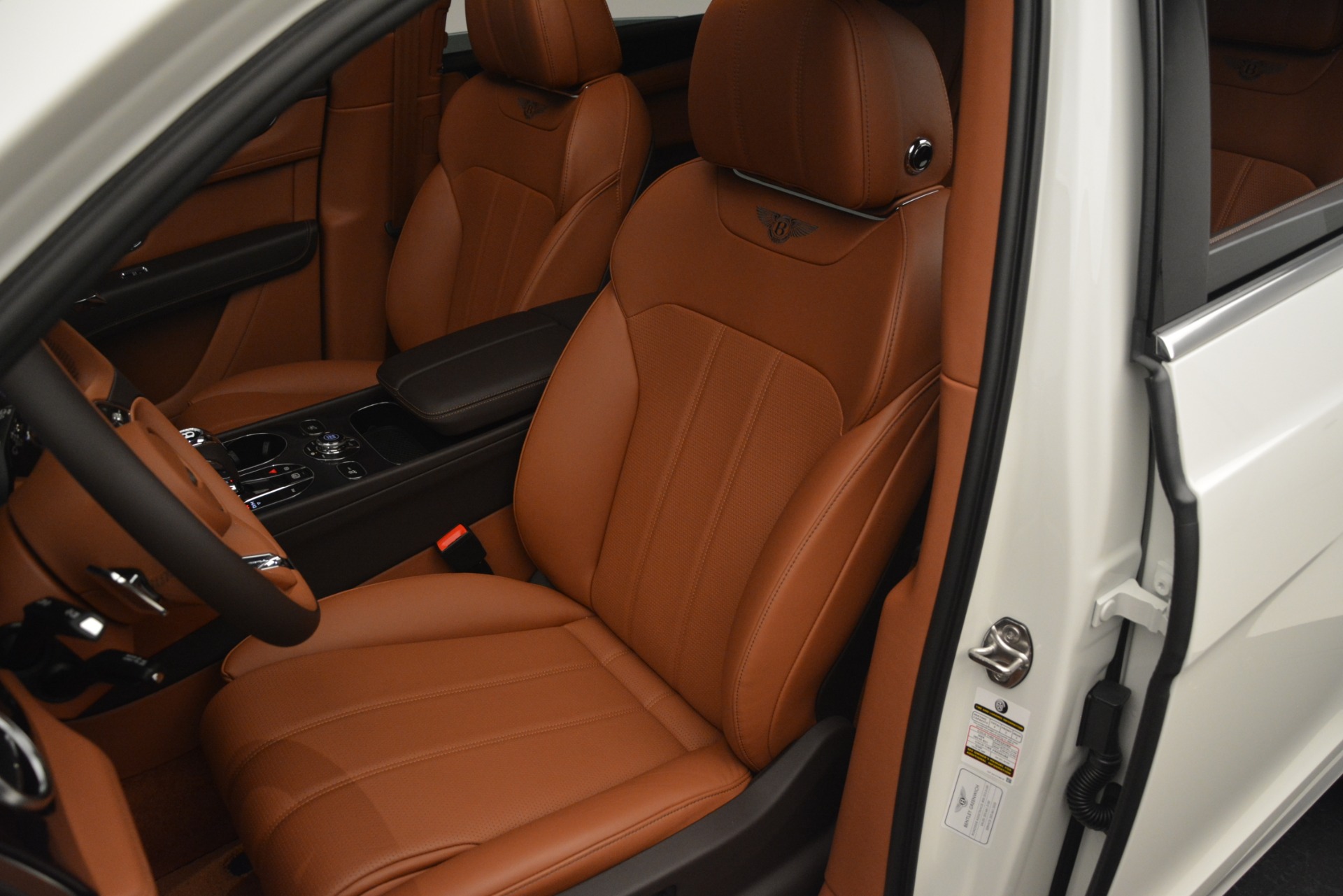 New-2019-Bentley-Bentayga-V8