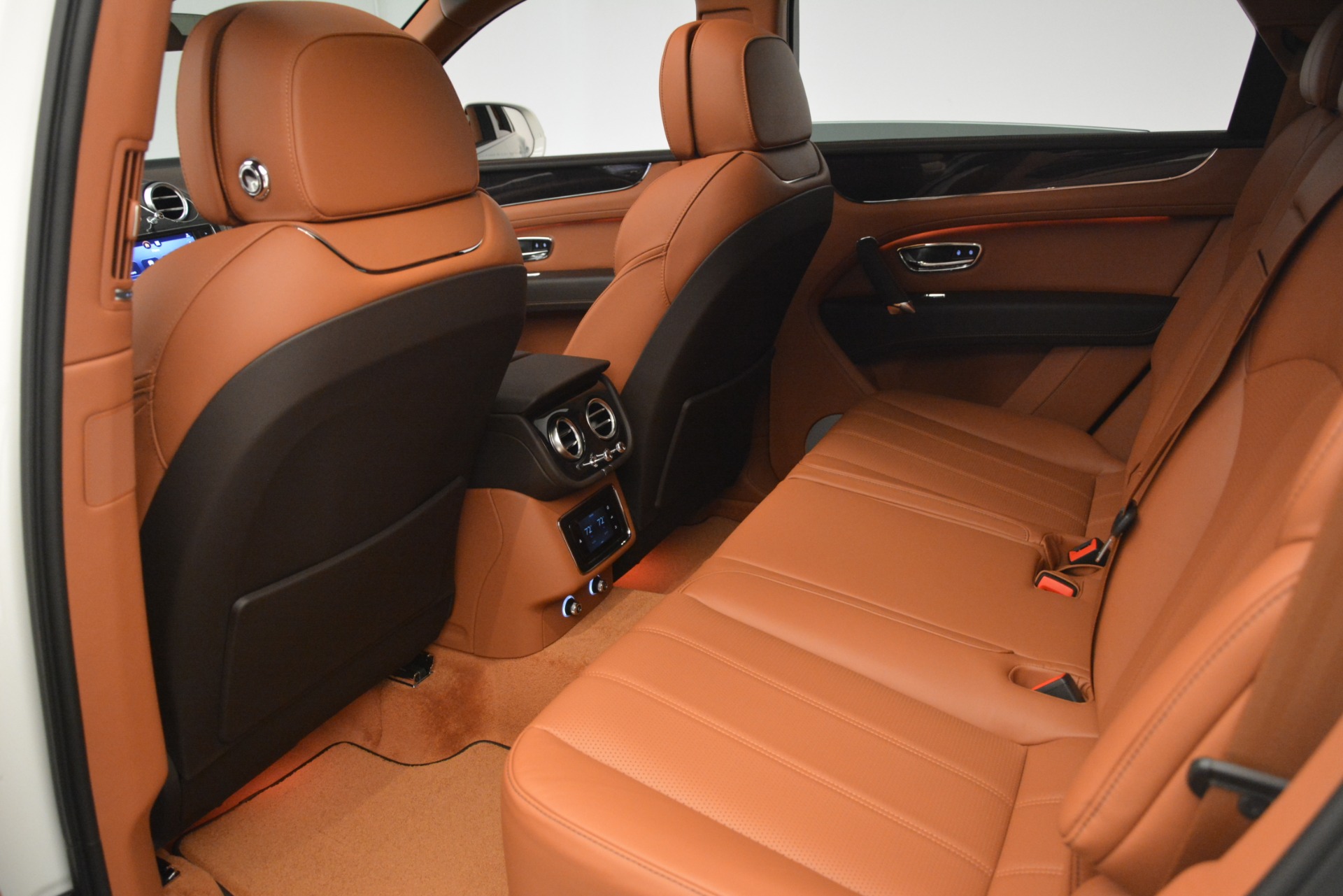 New-2019-Bentley-Bentayga-V8