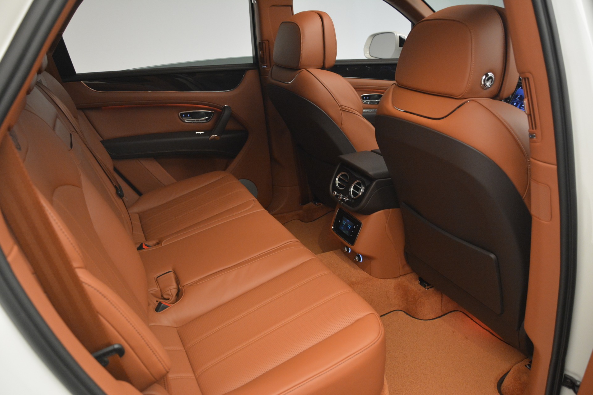 New-2019-Bentley-Bentayga-V8