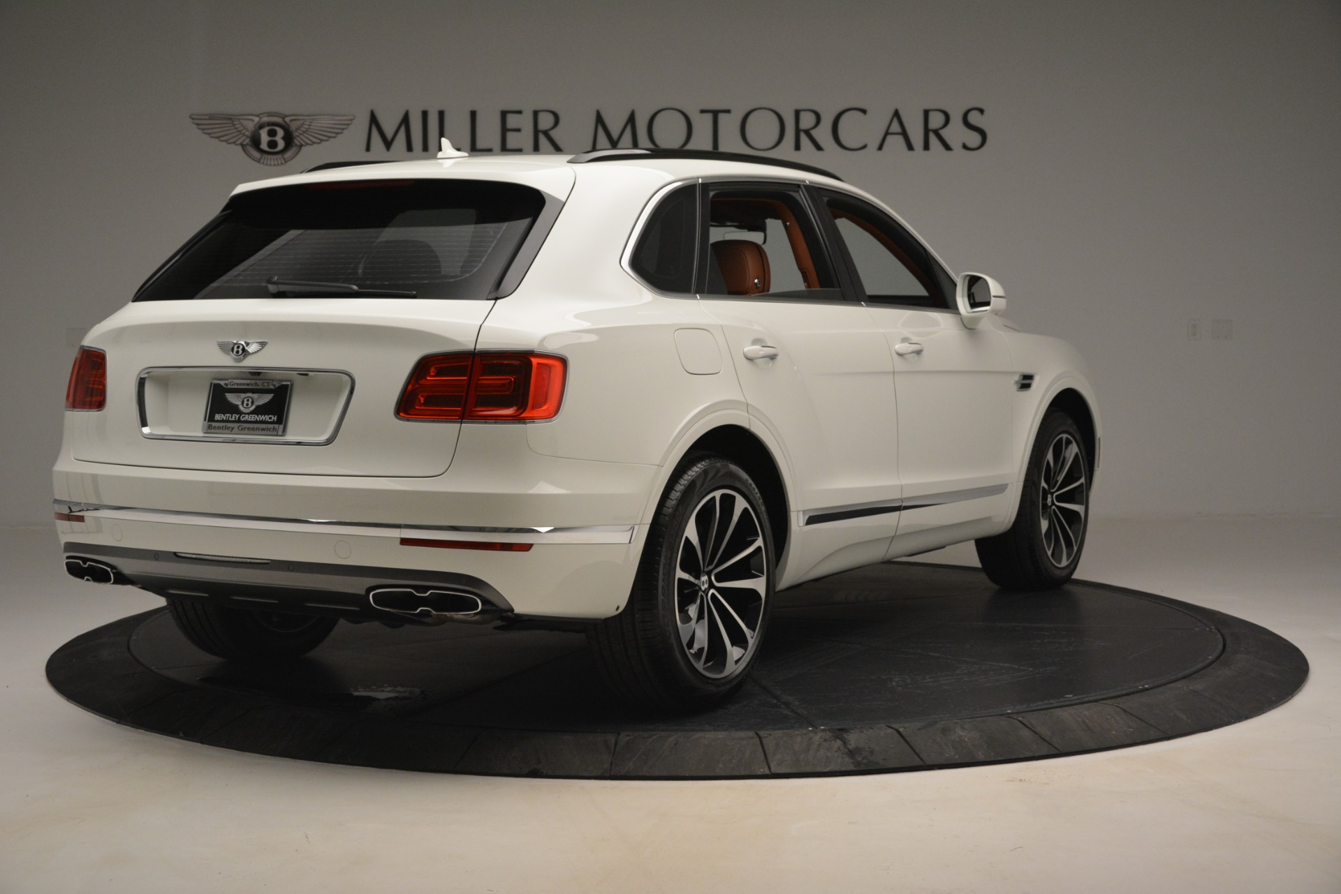 New-2019-Bentley-Bentayga-V8