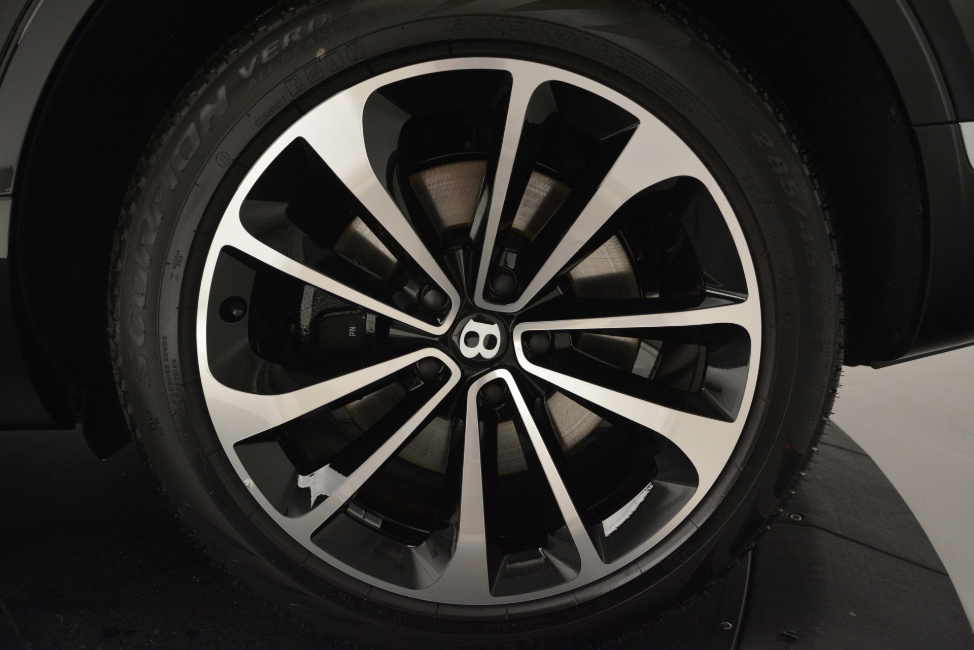 Used-2019-Bentley-Bentayga-V8