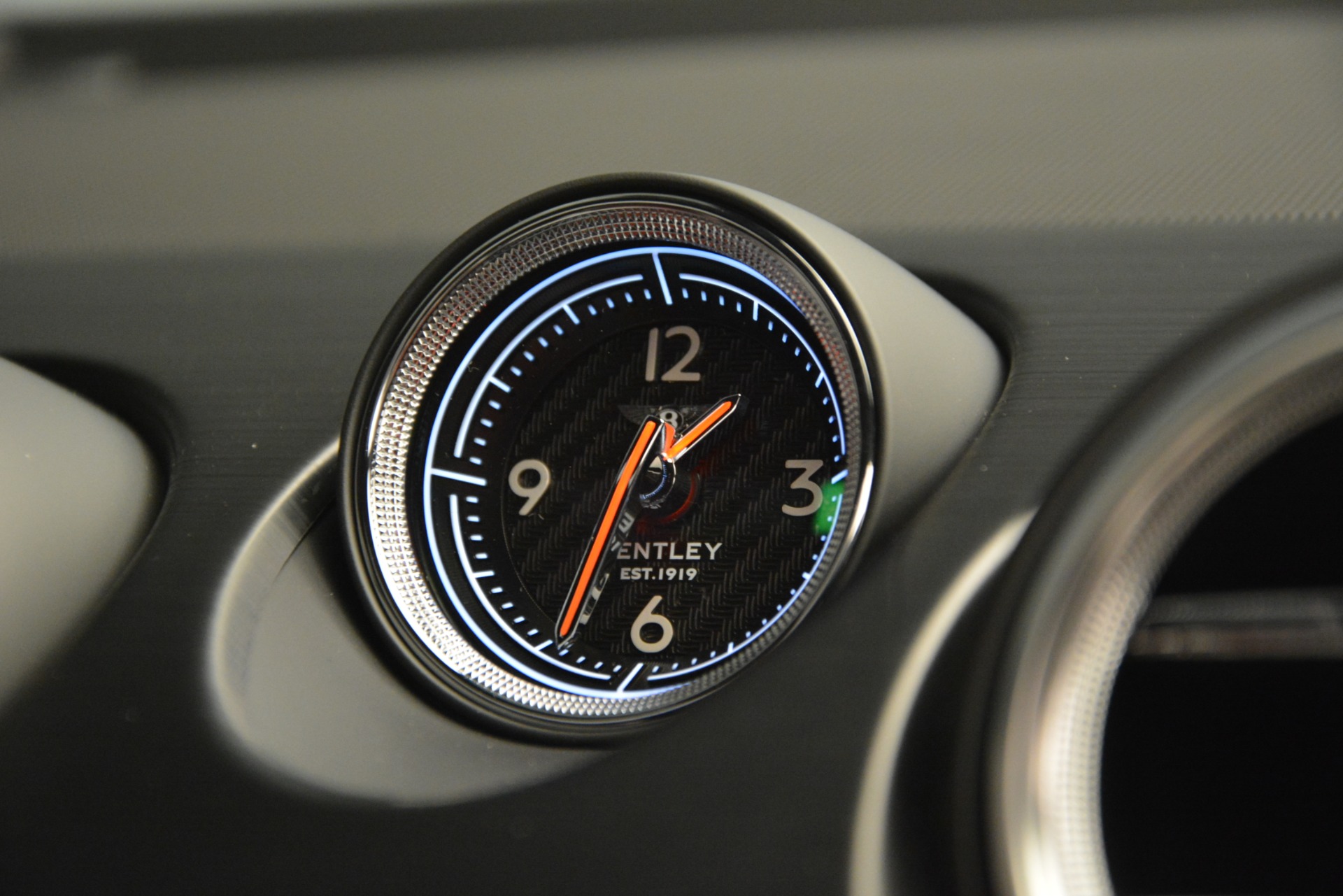 Used-2019-Bentley-Bentayga-V8