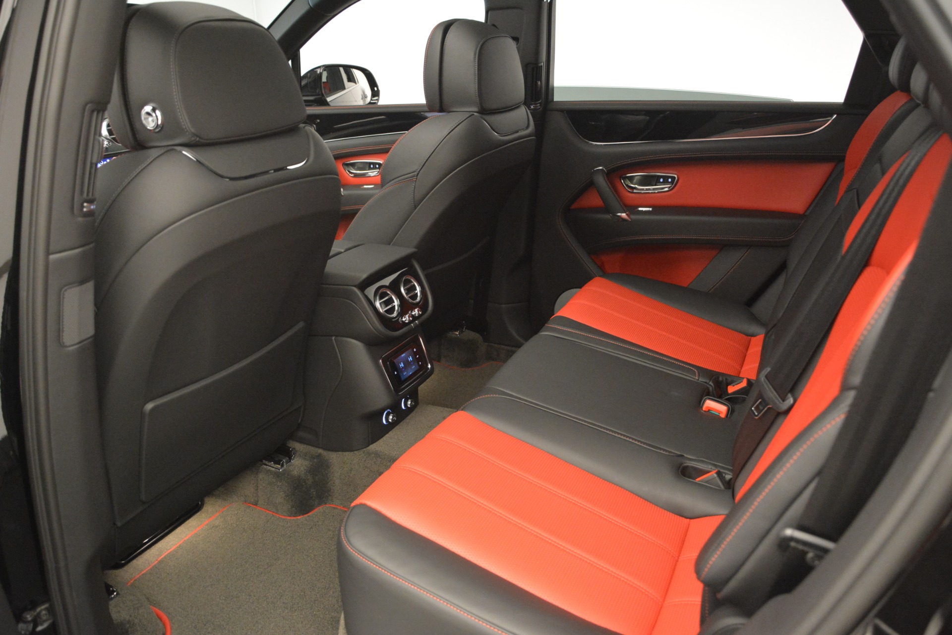 Used-2019-Bentley-Bentayga-V8