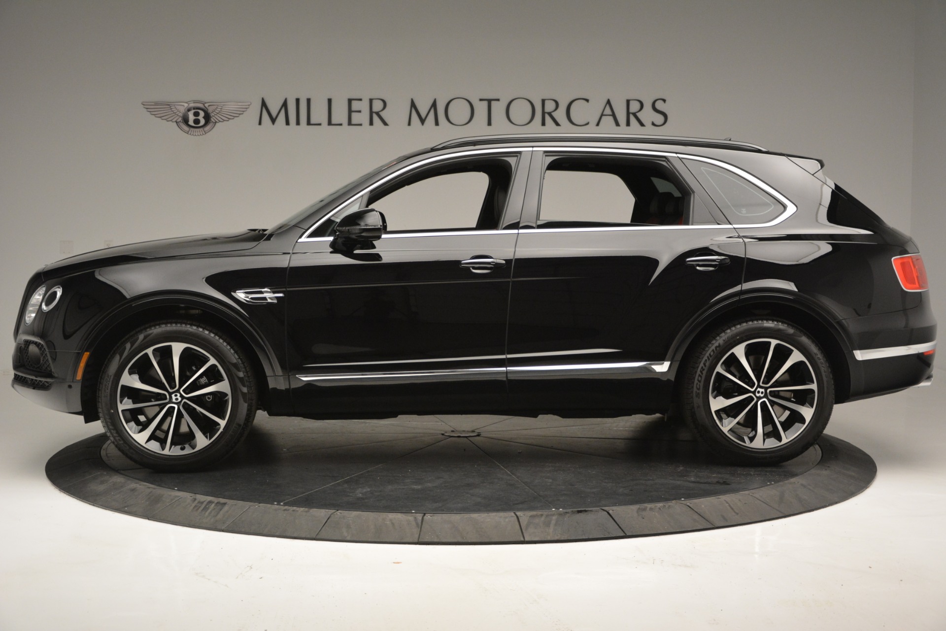 Used-2019-Bentley-Bentayga-V8