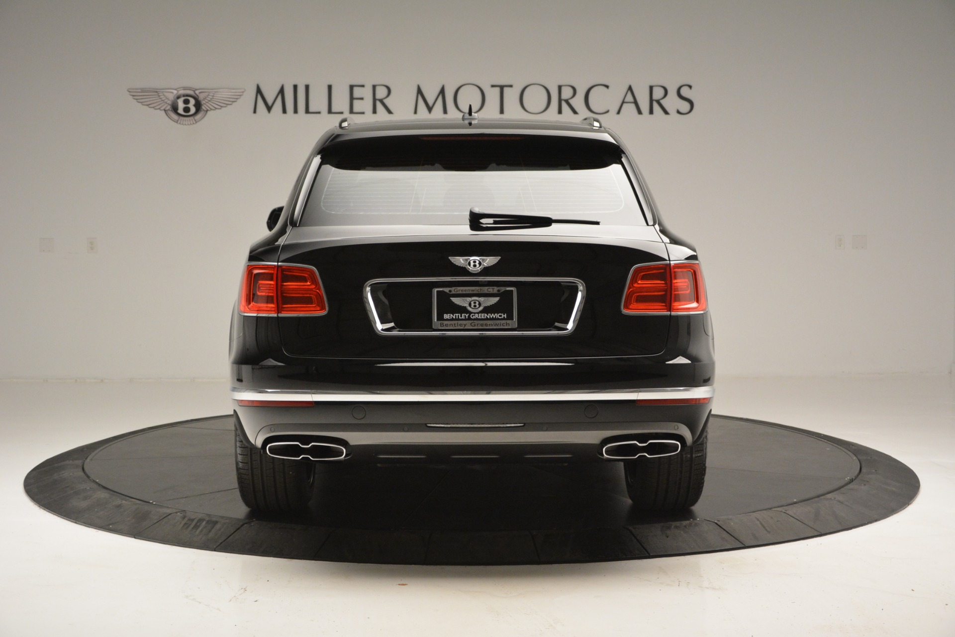 Used-2019-Bentley-Bentayga-V8