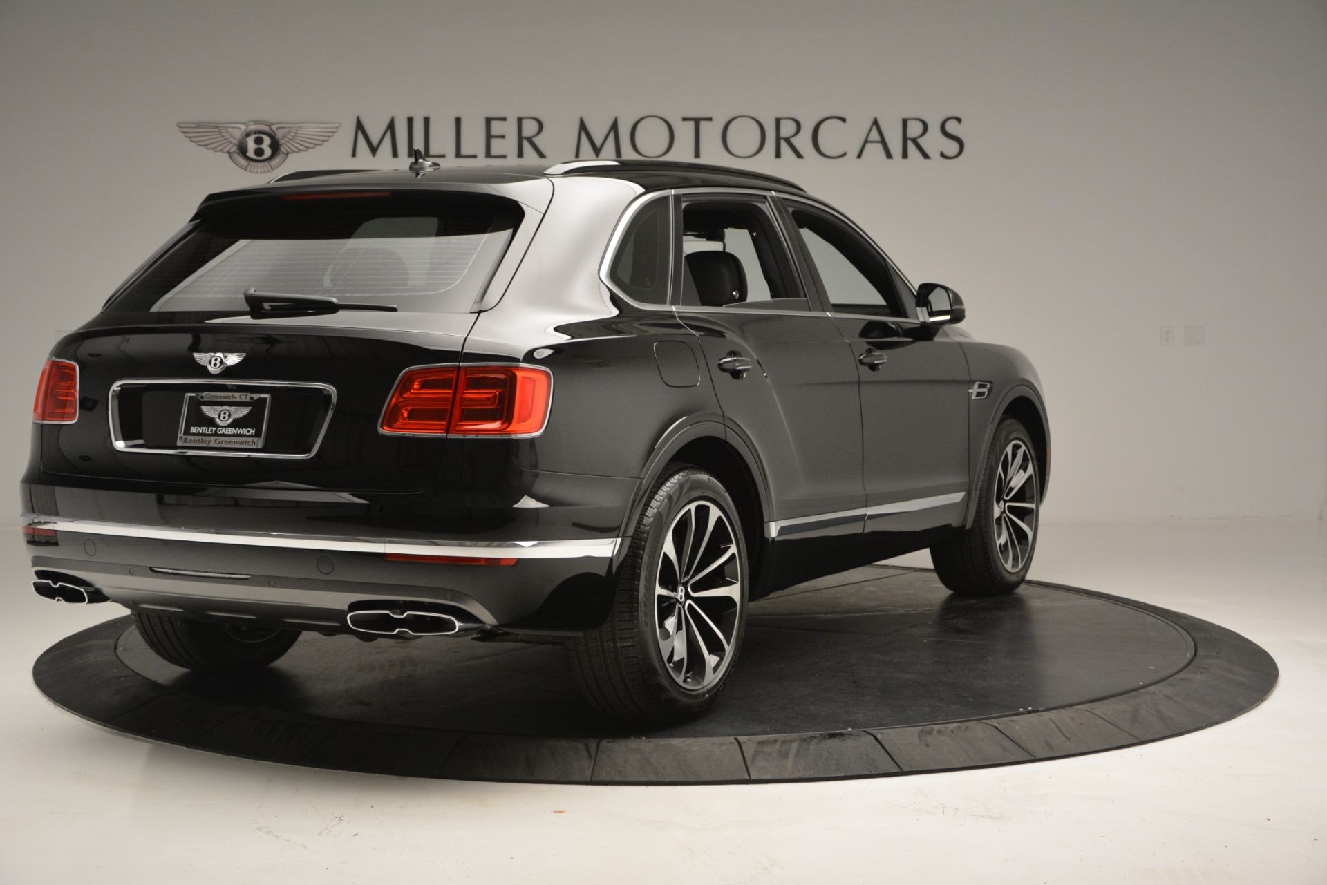 Used-2019-Bentley-Bentayga-V8