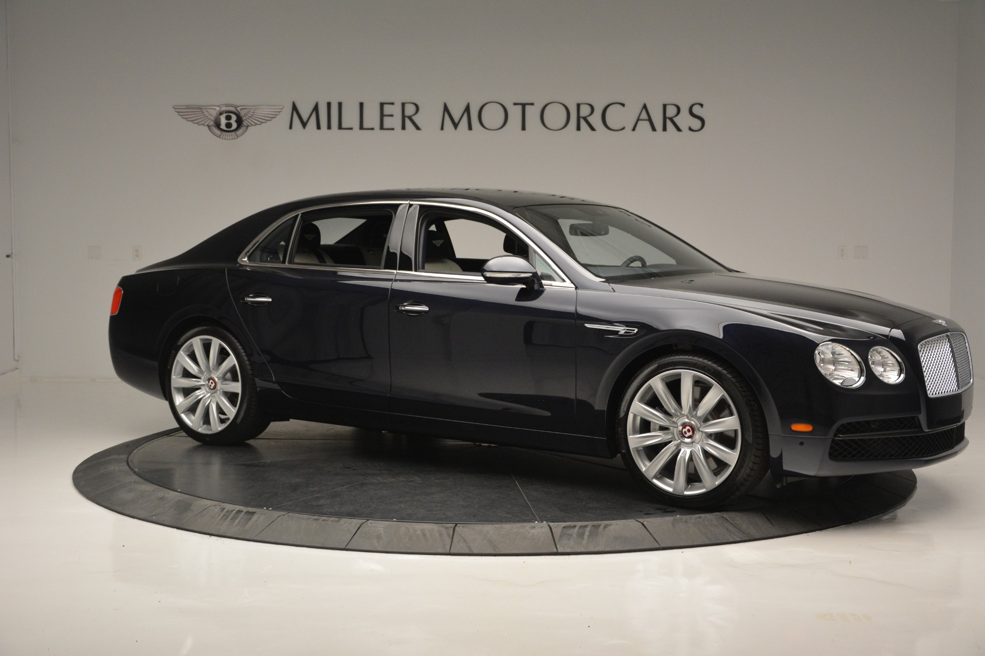 New-2018-Bentley-Flying-Spur-V8