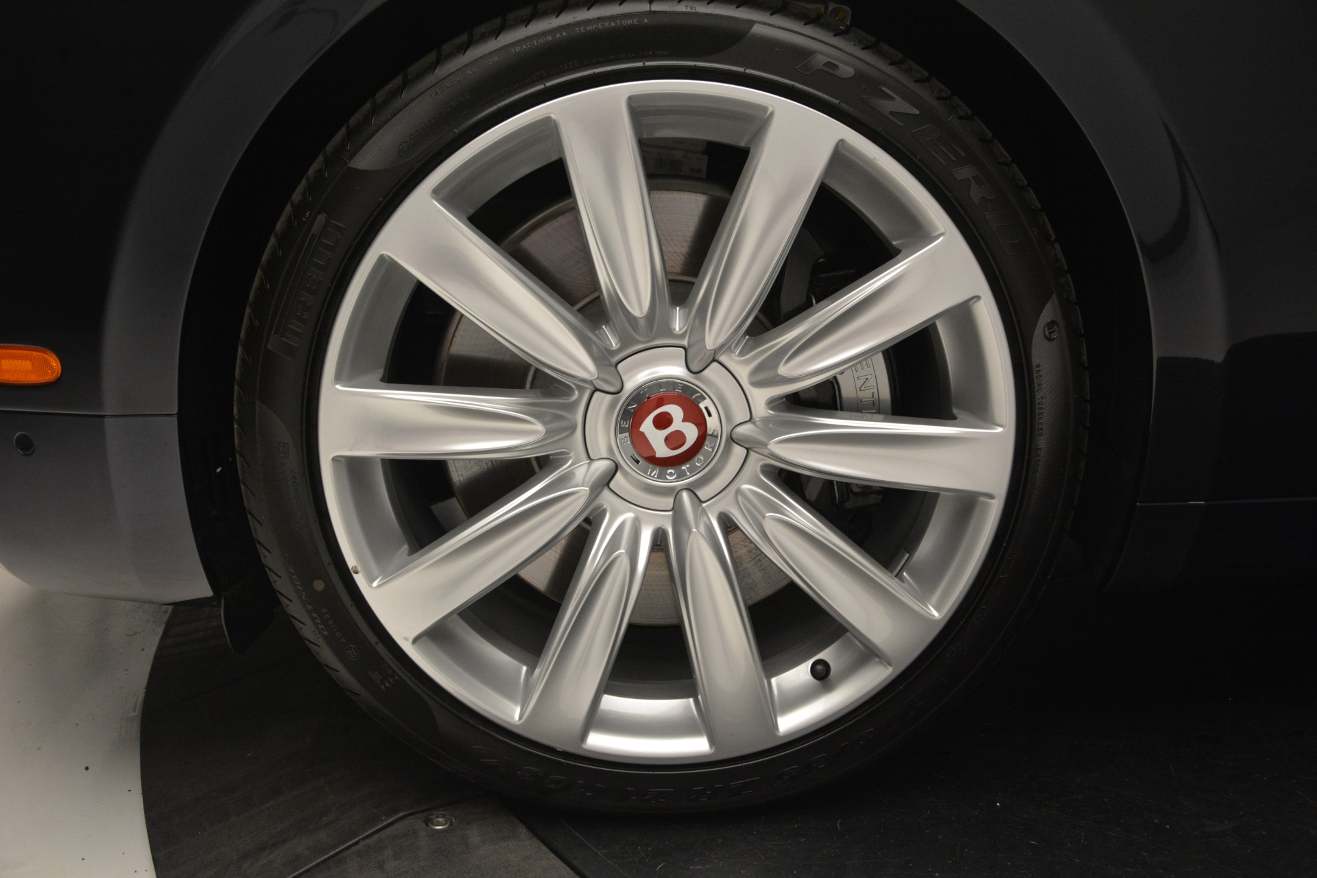 New-2018-Bentley-Flying-Spur-V8