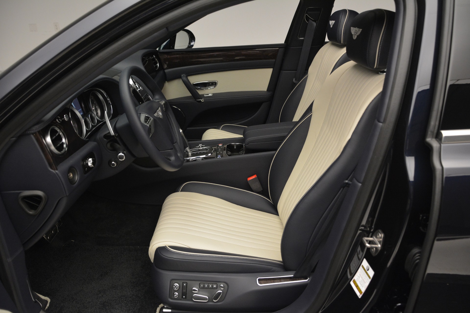 New-2018-Bentley-Flying-Spur-V8