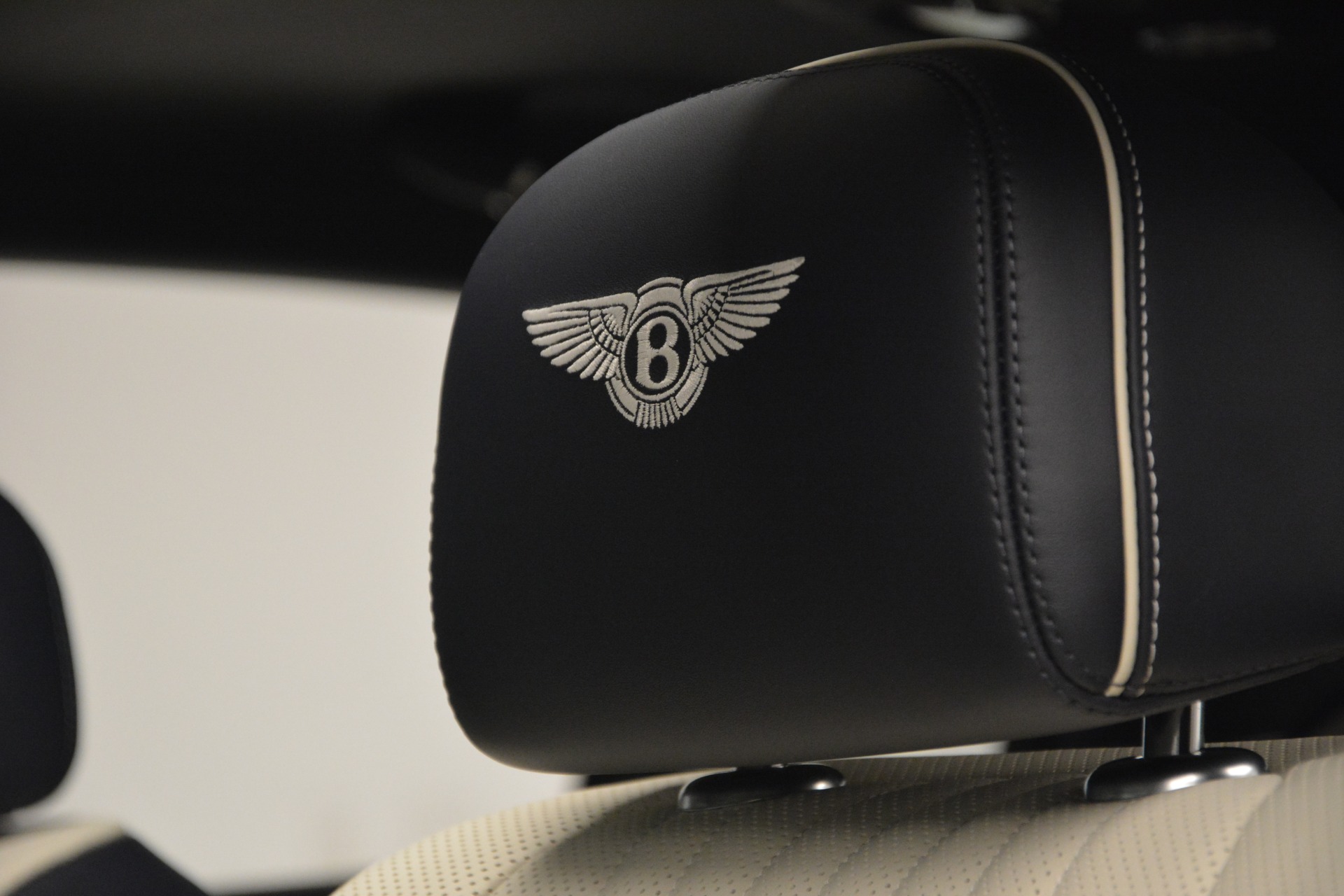 New-2018-Bentley-Flying-Spur-V8