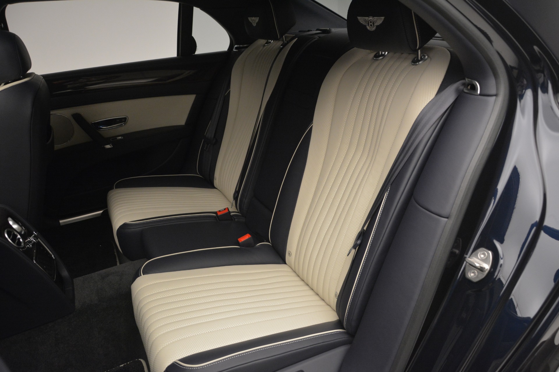 New-2018-Bentley-Flying-Spur-V8