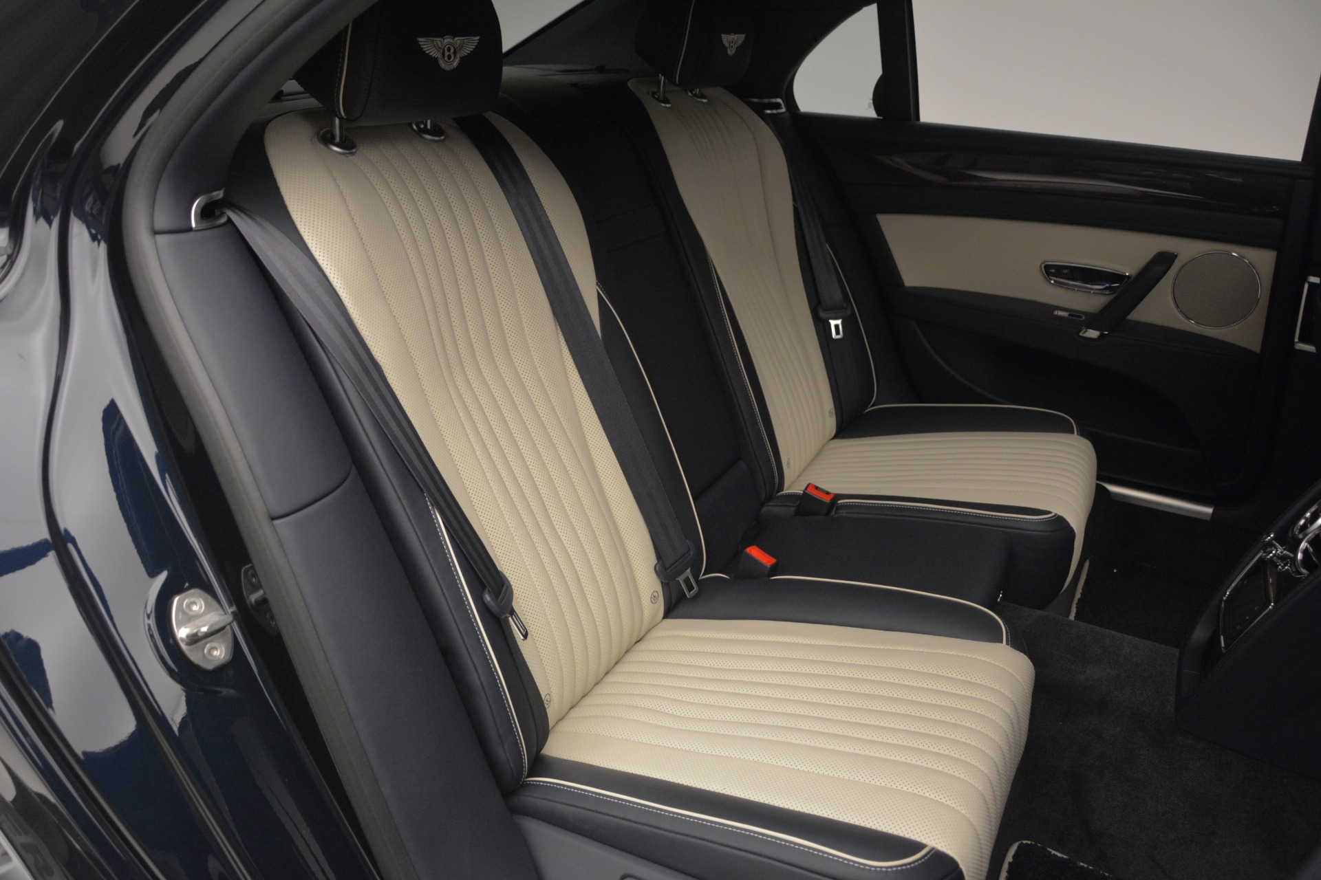 New-2018-Bentley-Flying-Spur-V8