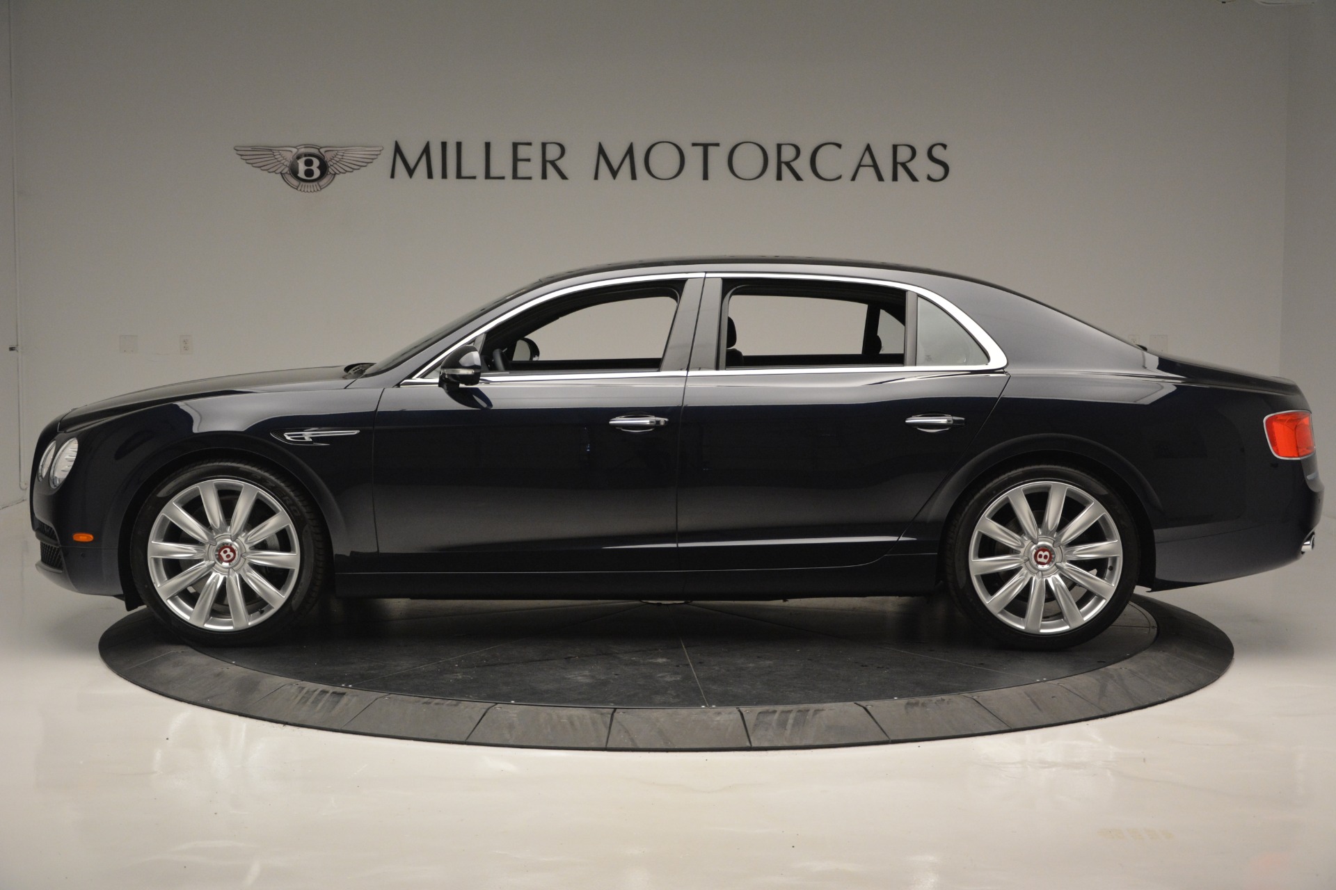 New-2018-Bentley-Flying-Spur-V8