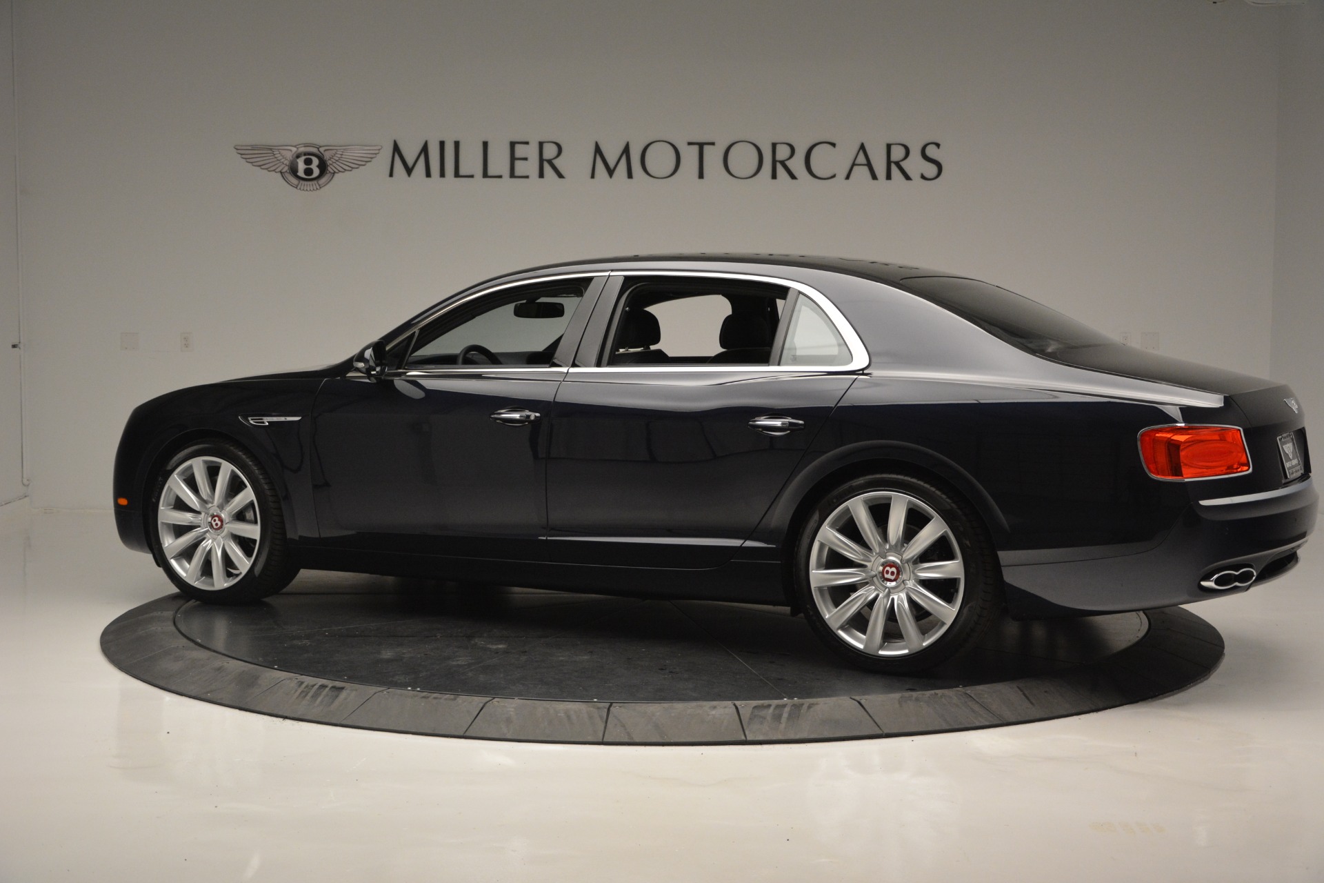 New-2018-Bentley-Flying-Spur-V8