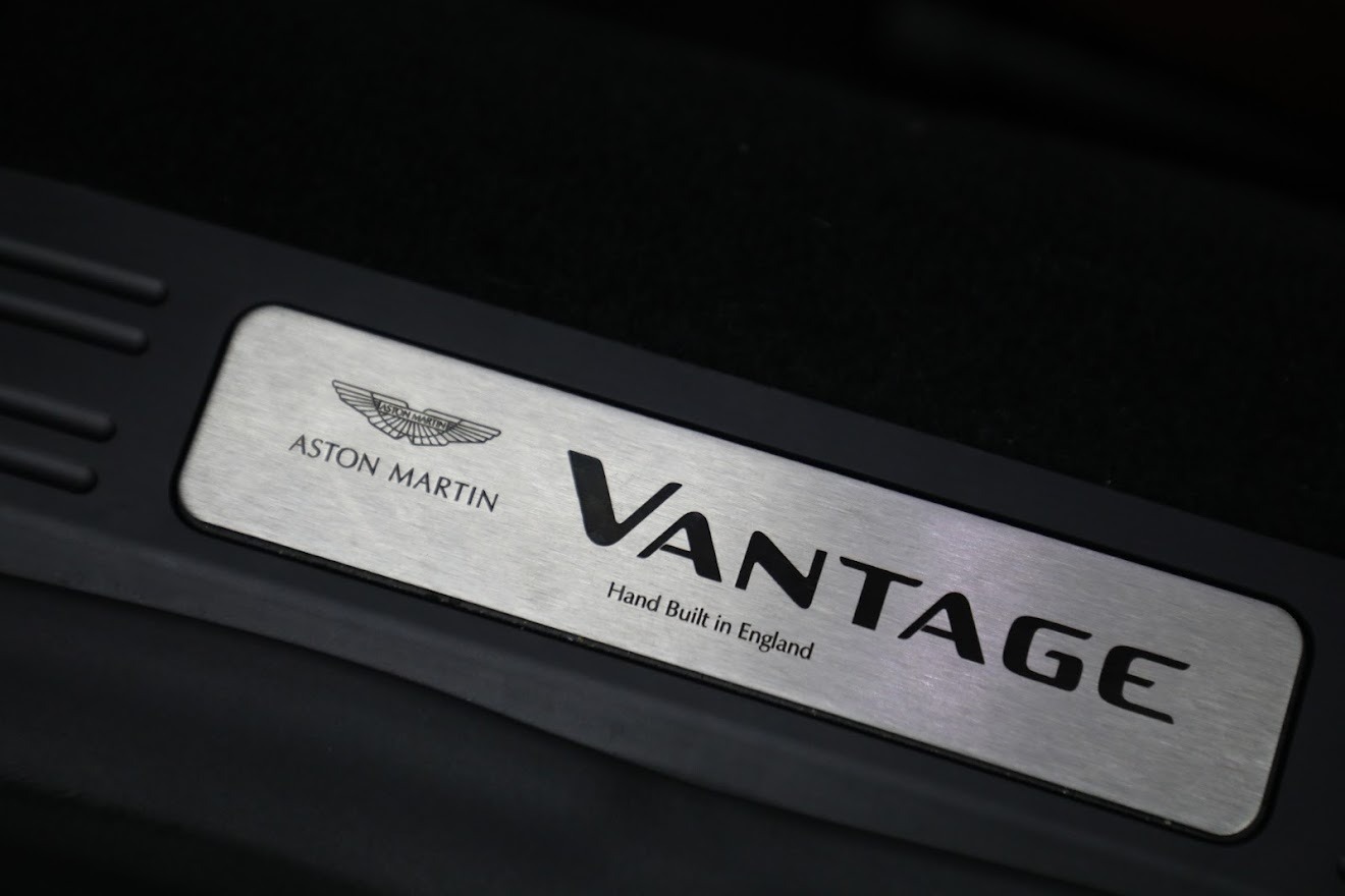 Used-2019-Aston-Martin-Vantage