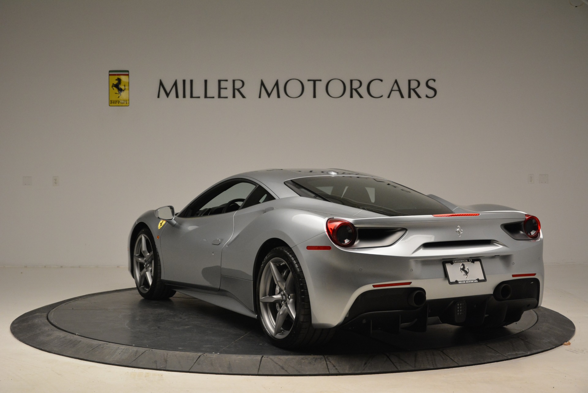 Used-2018-Ferrari-488-GTB