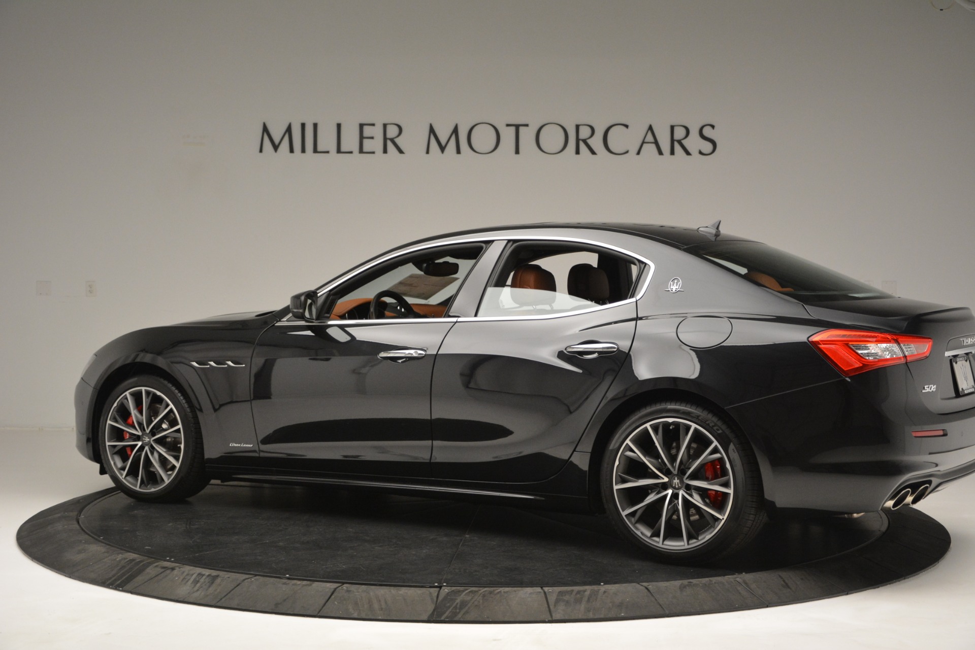 New-2019-Maserati-Ghibli-S-Q4-GranLusso