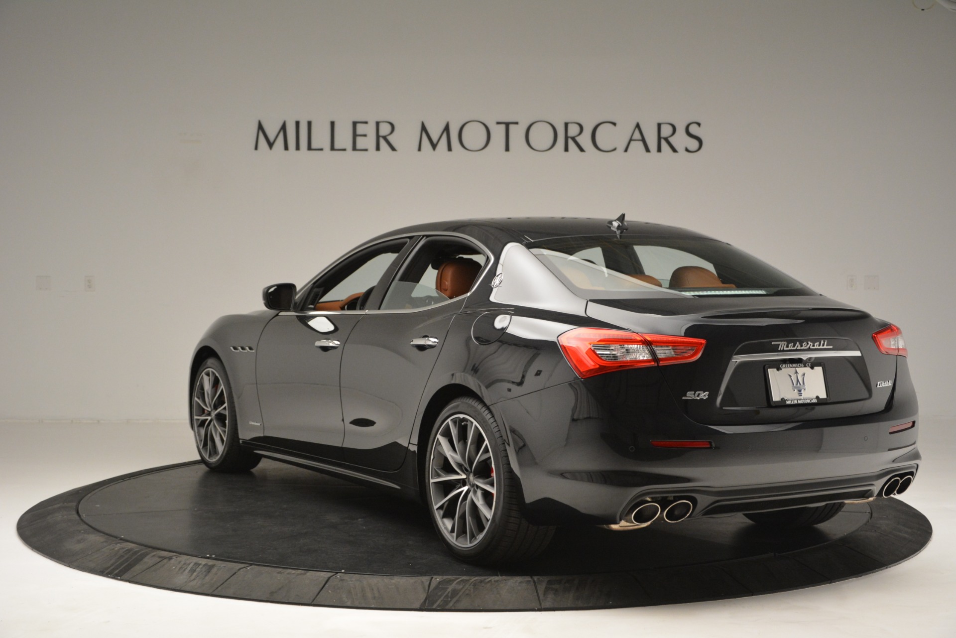 New-2019-Maserati-Ghibli-S-Q4-GranLusso