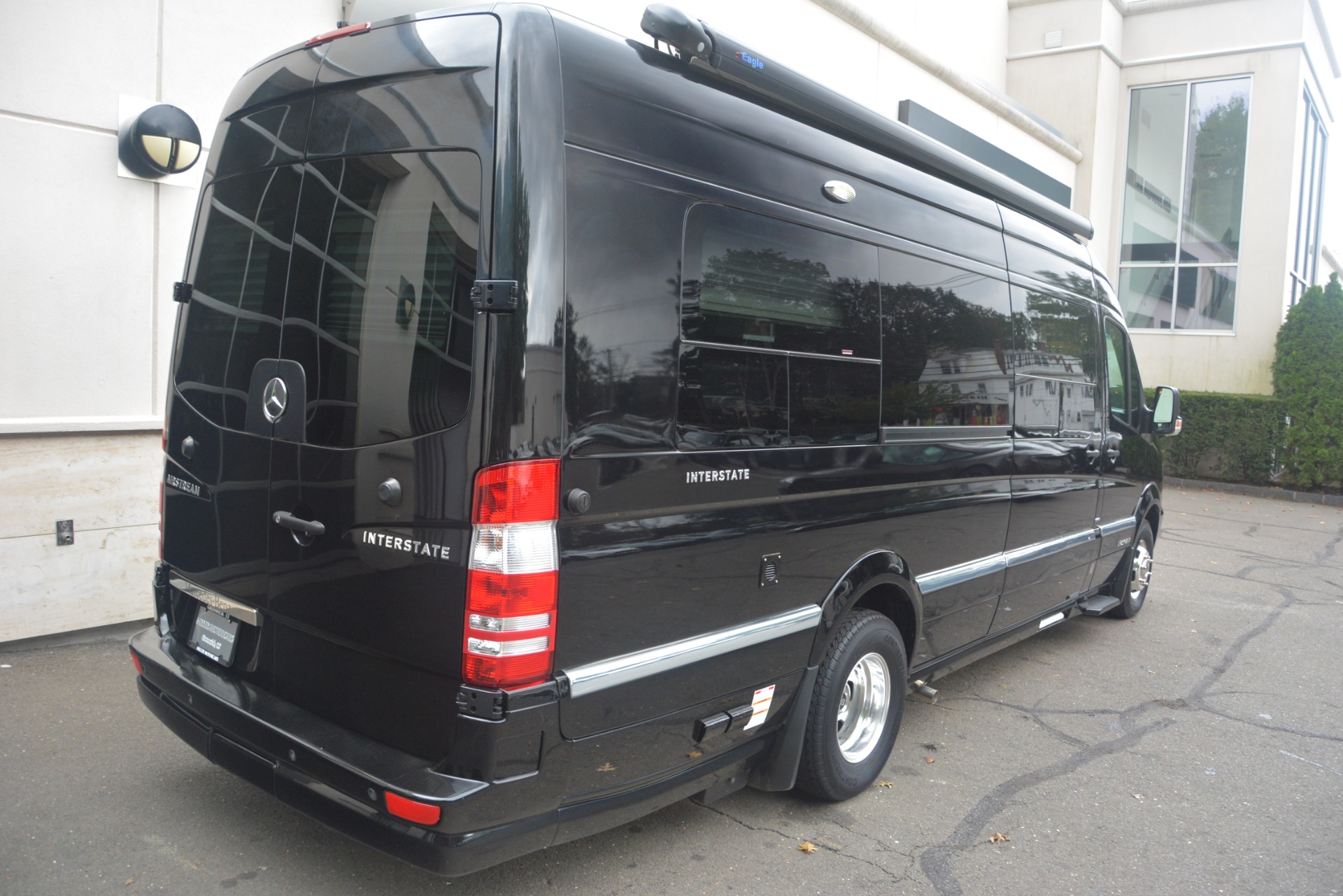 Used-2014-Mercedes-Benz-Sprinter-3500-Airstream-Lounge-Extended
