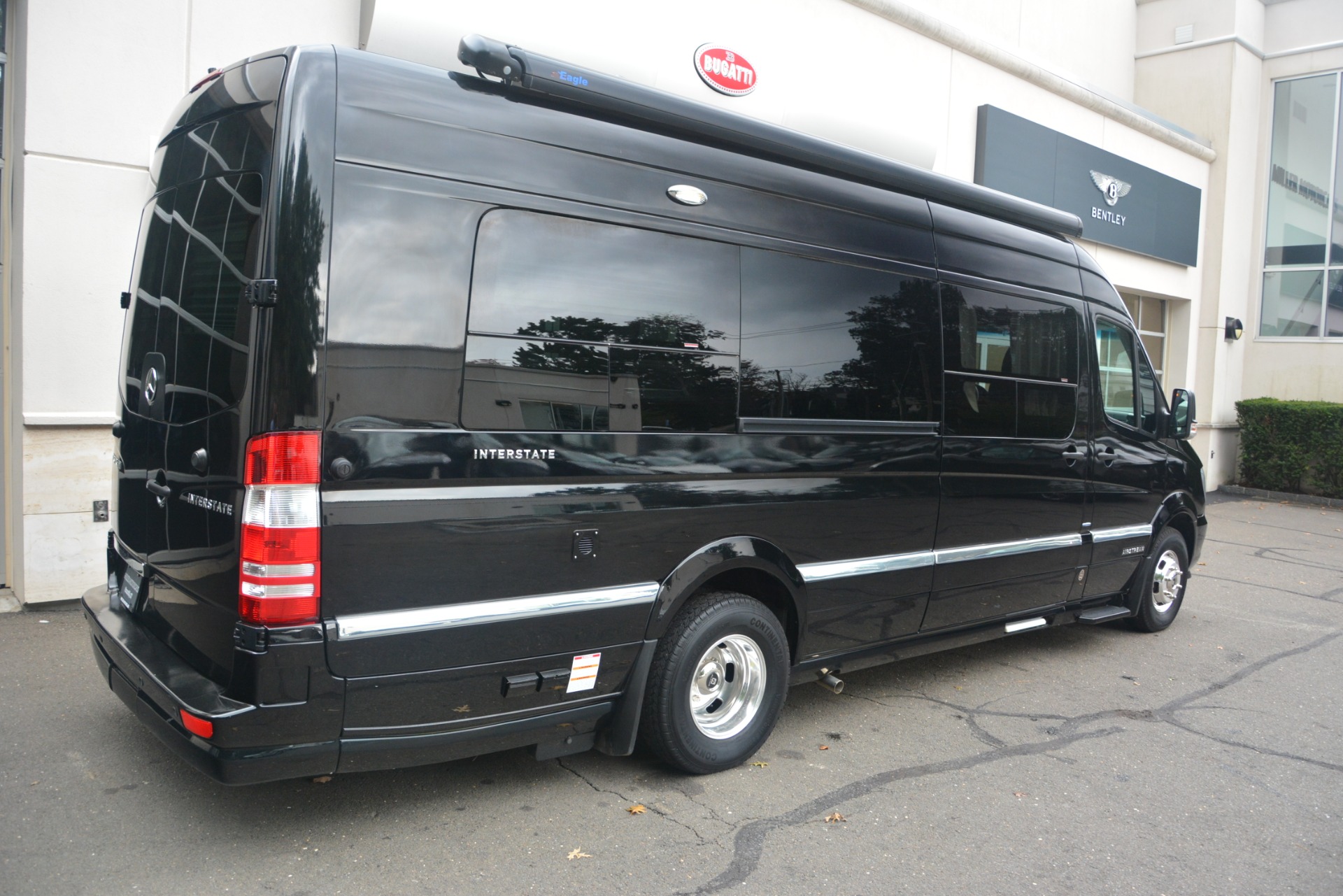 Used-2014-Mercedes-Benz-Sprinter-3500-Airstream-Lounge-Extended
