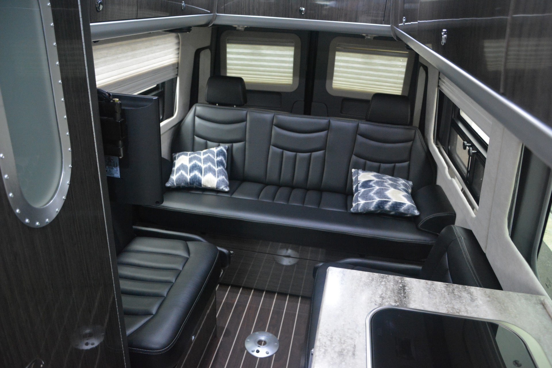 Used-2014-Mercedes-Benz-Sprinter-3500-Airstream-Lounge-Extended