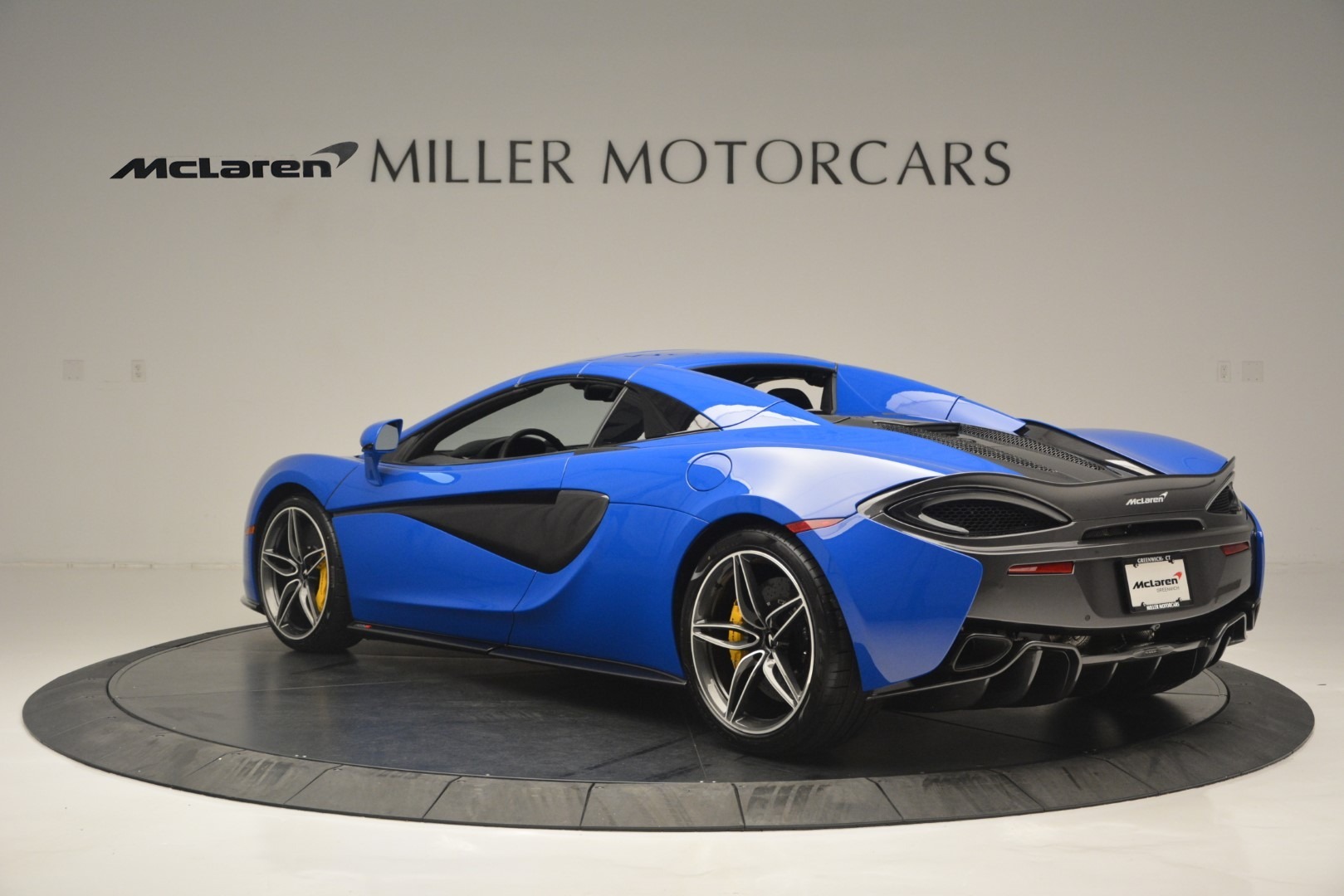 Used-2019-McLaren-570S-Spider-Convertible