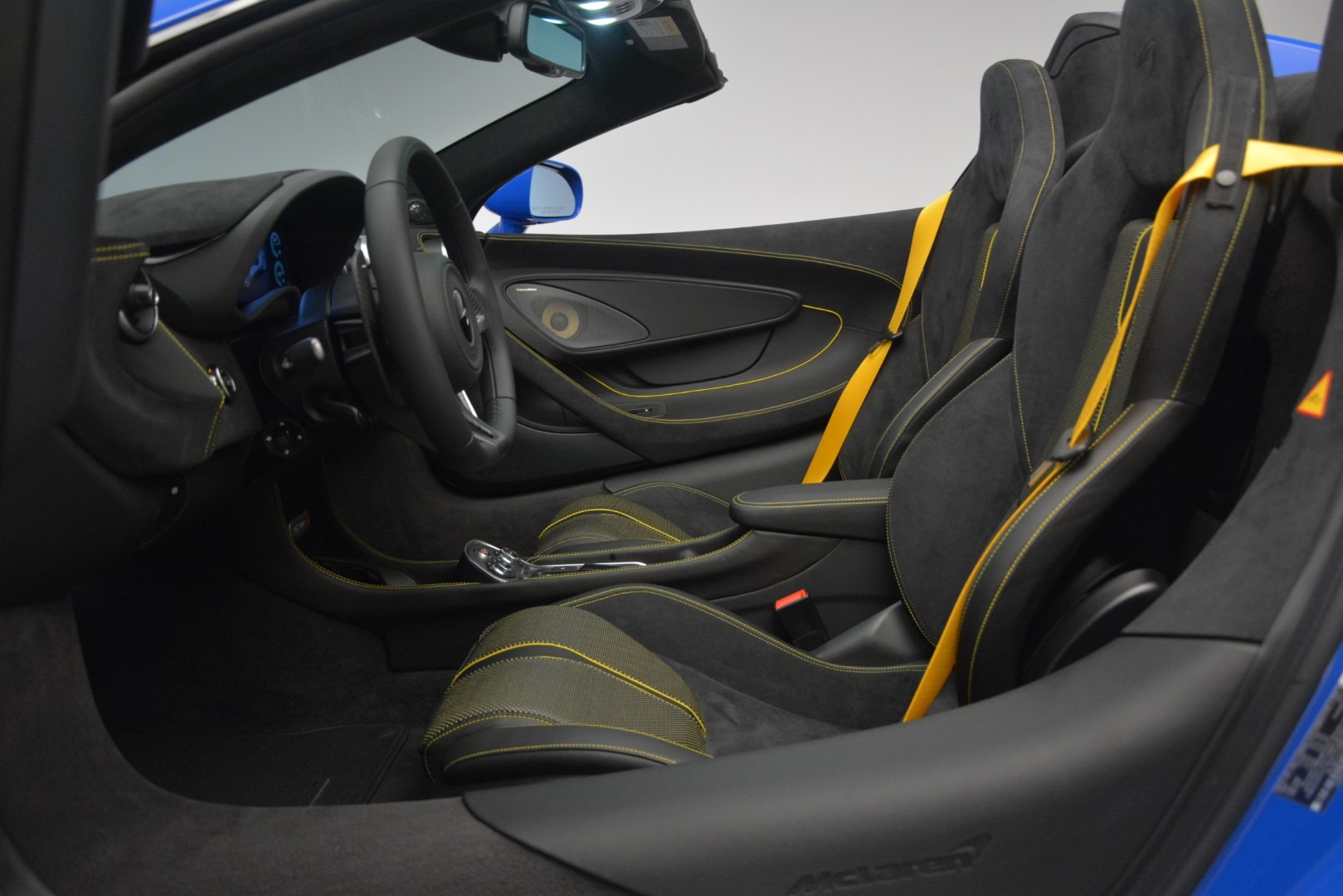 Used-2019-McLaren-570S-Spider-Convertible